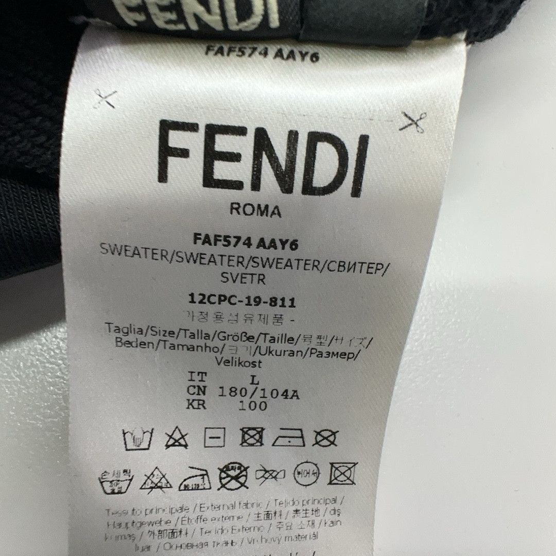 Fendi Fendi Geometric Print Hoodie Size L Size US L / EU 52-54 / 3 - 4 Thumbnail