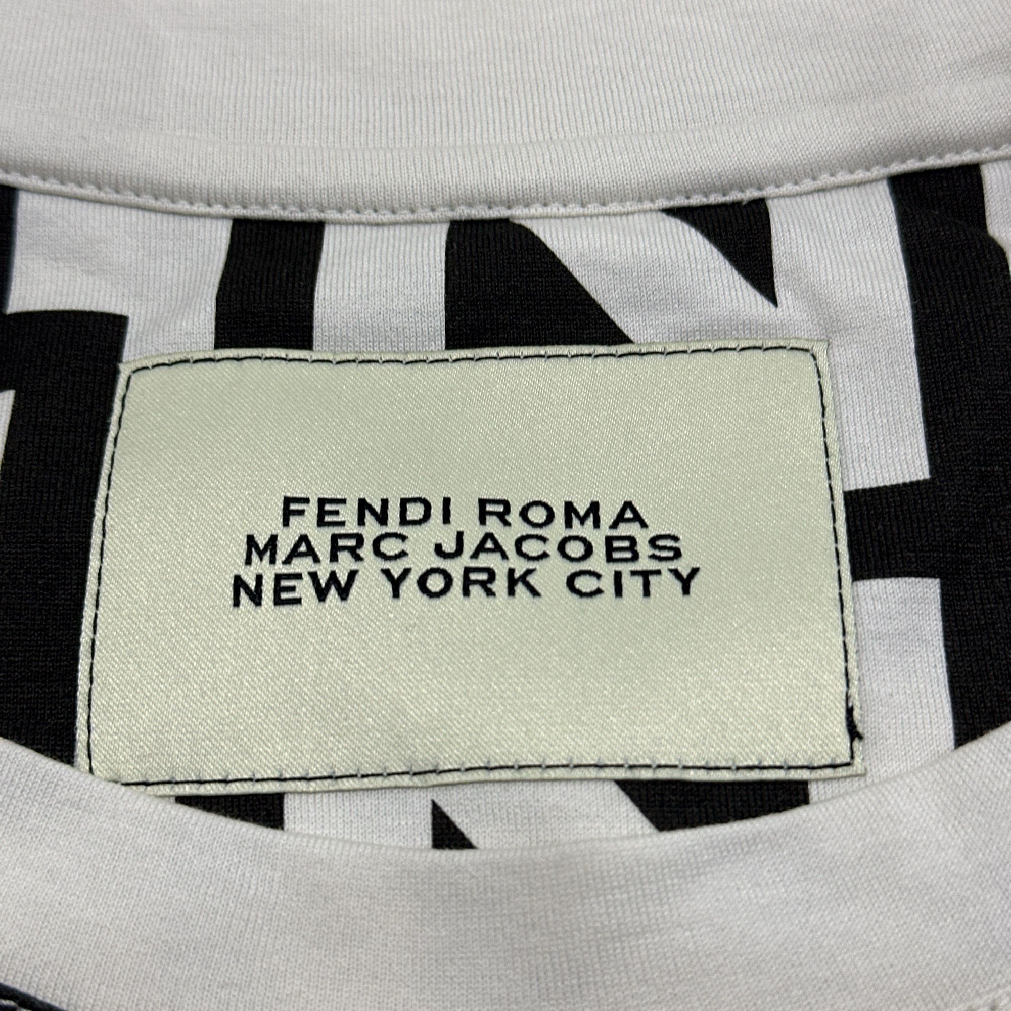 Fendi Fendi x Marc Jacobs Logo T-Shirt Size XL Size US XL / EU 56 / 4 - 4 Thumbnail