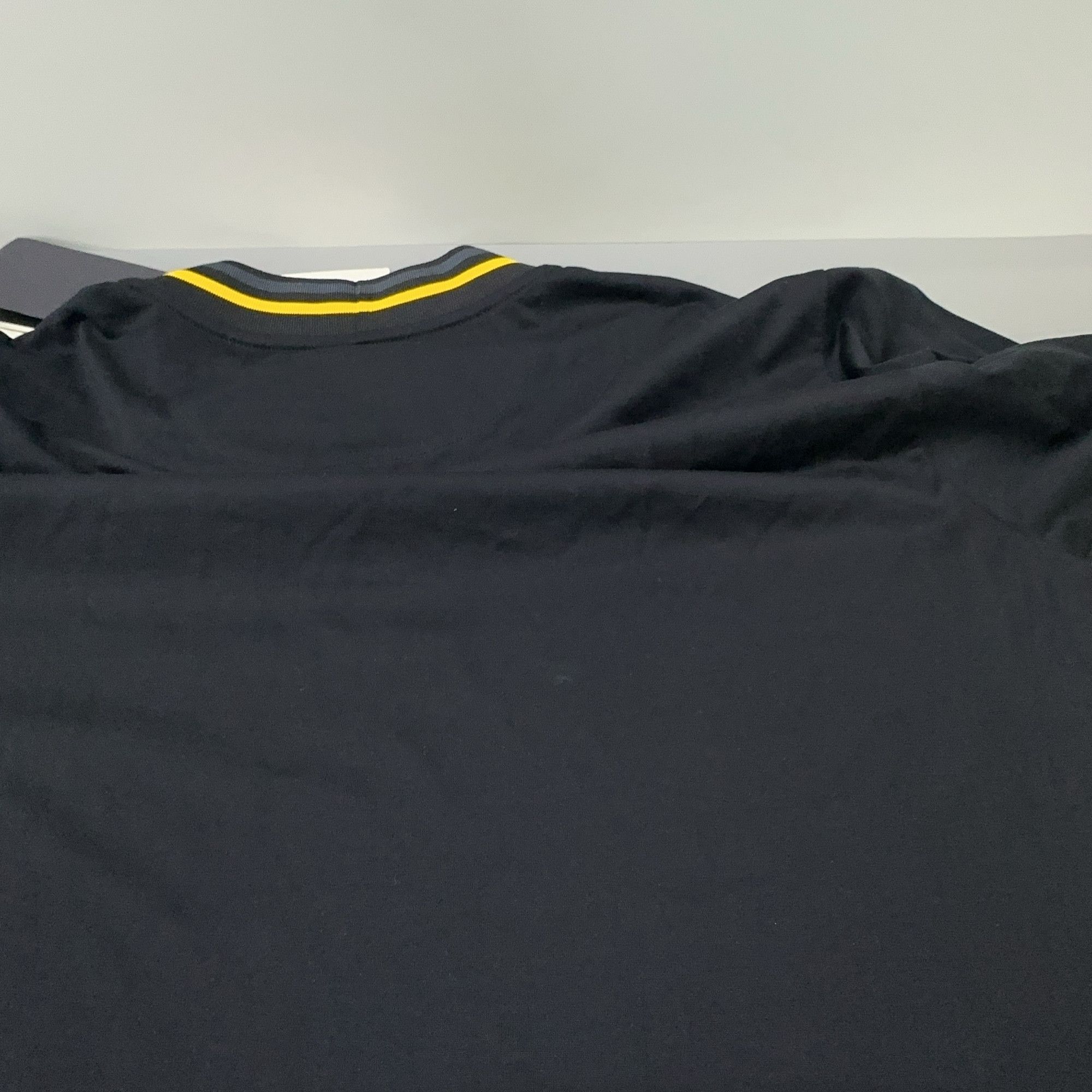 Fendi Fendi Roma Striped Trim T-Shirt Size L Size US L / EU 52-54 / 3 - 11 Thumbnail