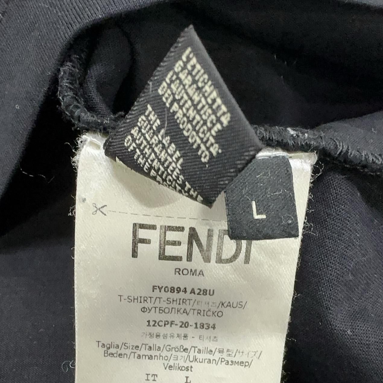 Fendi Fendi Logo Patch T-Shirt Size L Size US L / EU 52-54 / 3 - 9 Thumbnail