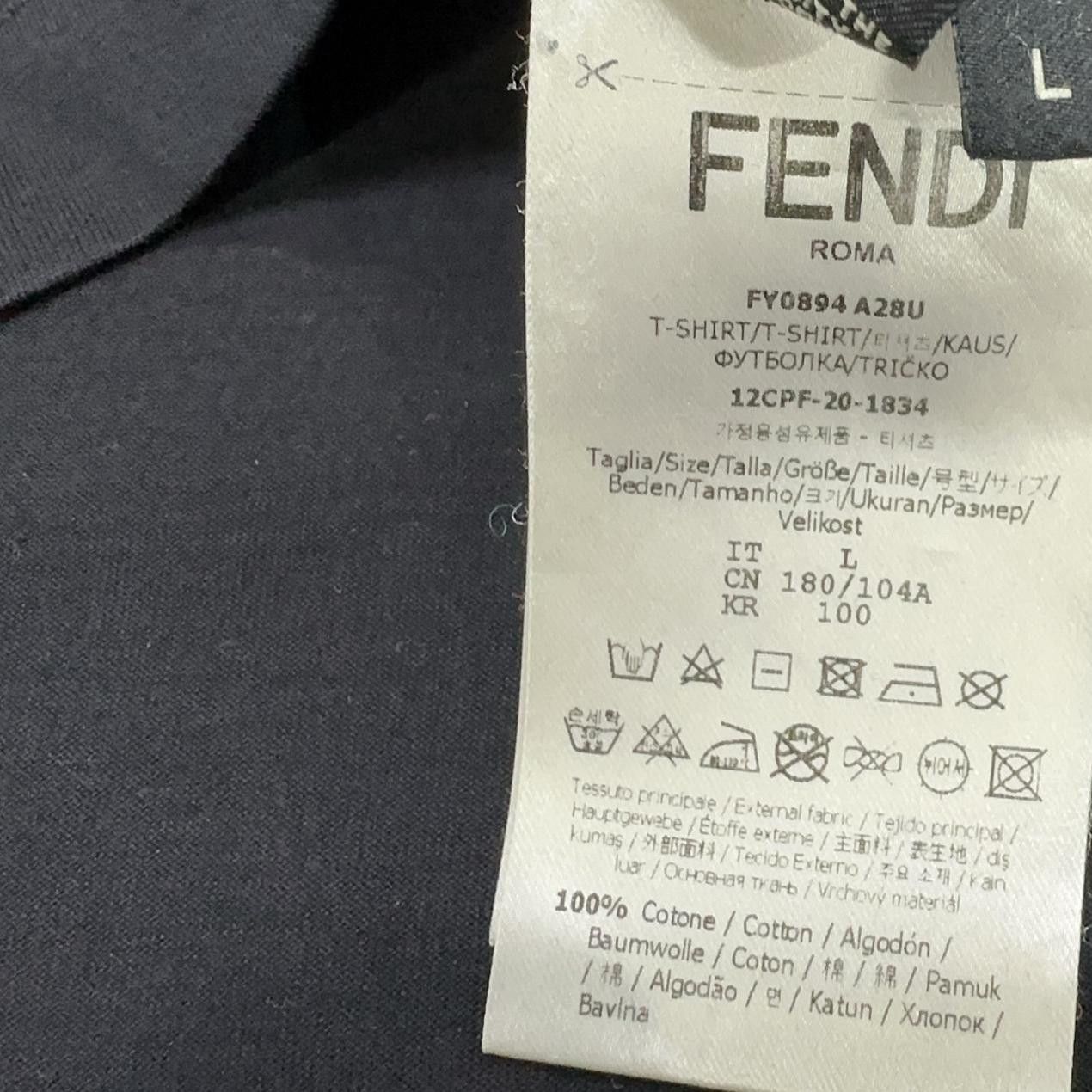 Fendi Fendi Logo Patch T-Shirt Size L Size US L / EU 52-54 / 3 - 10 Thumbnail