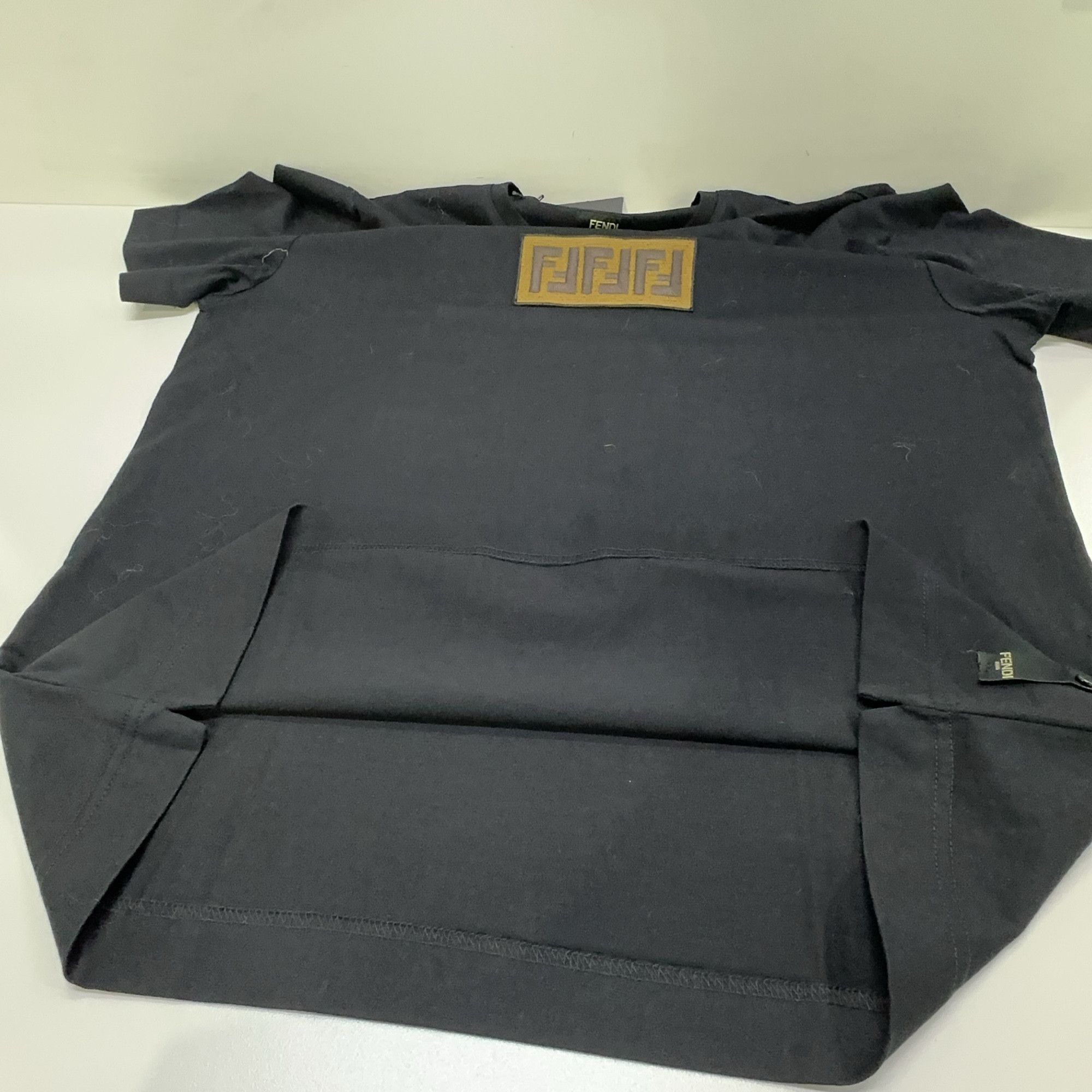 Fendi Fendi Logo Patch T-Shirt Size L Size US L / EU 52-54 / 3 - 16 Thumbnail