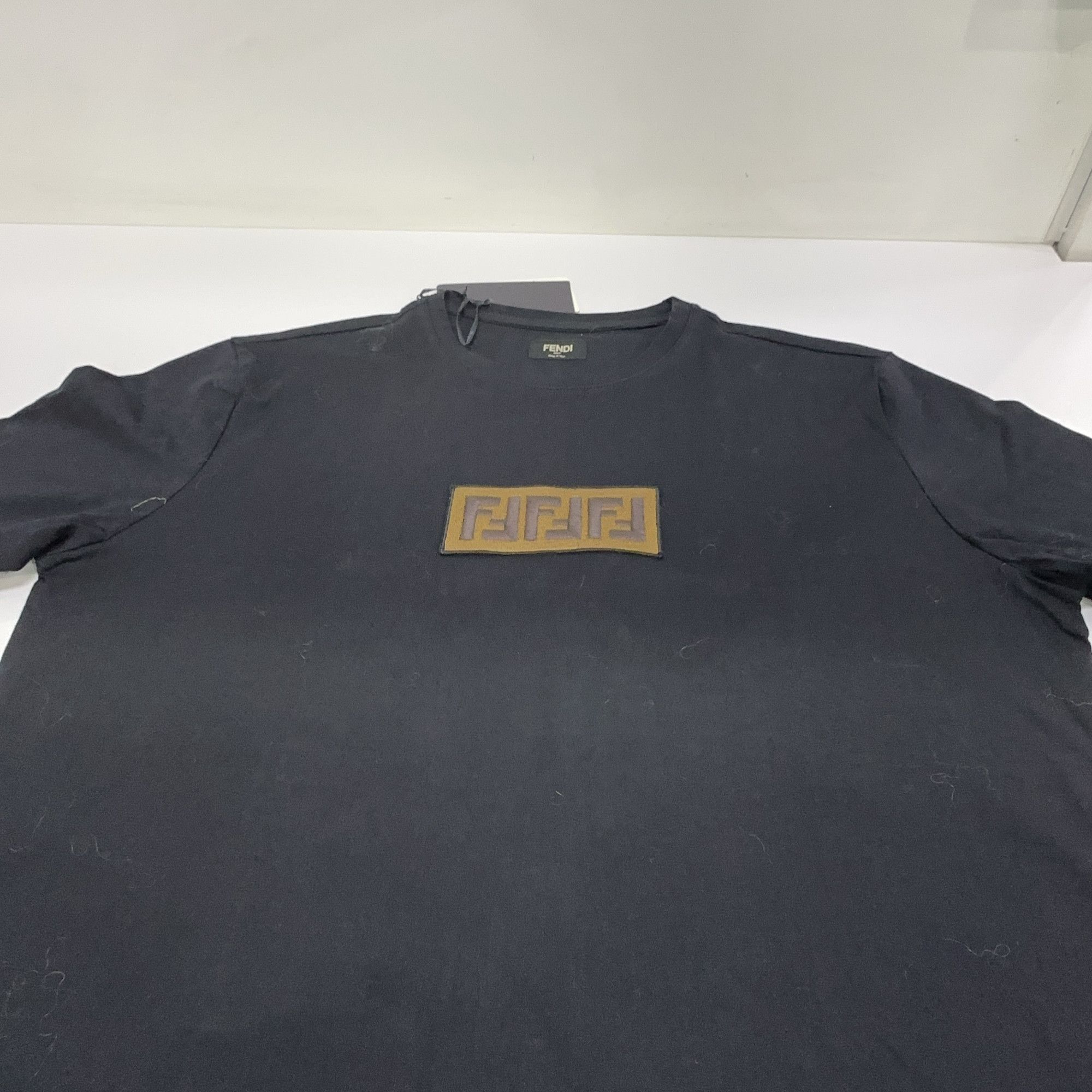 Fendi Fendi Logo Patch T-Shirt Size L Size US L / EU 52-54 / 3 - 14 Thumbnail