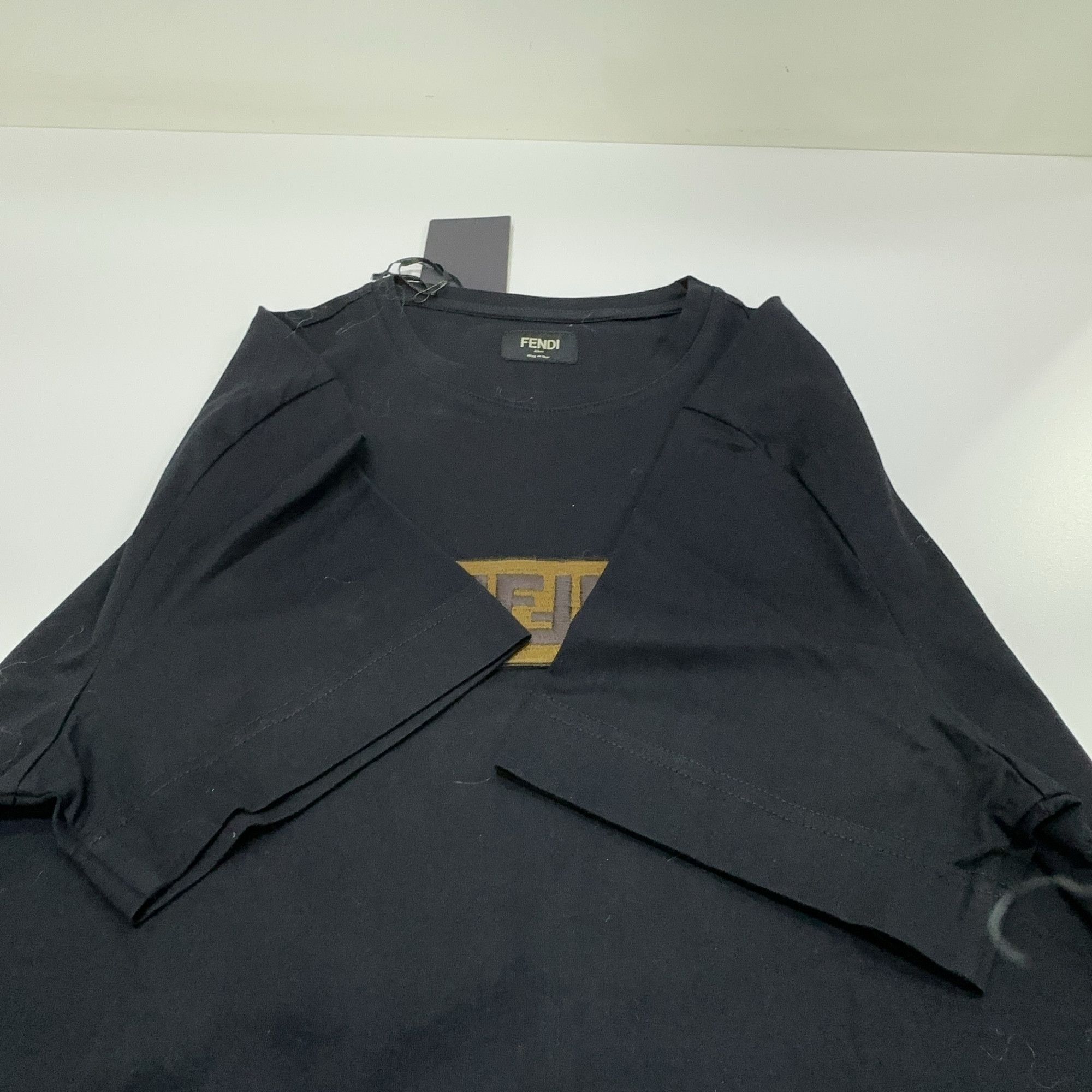 Fendi Fendi Logo Patch T-Shirt Size L Size US L / EU 52-54 / 3 - 17 Thumbnail