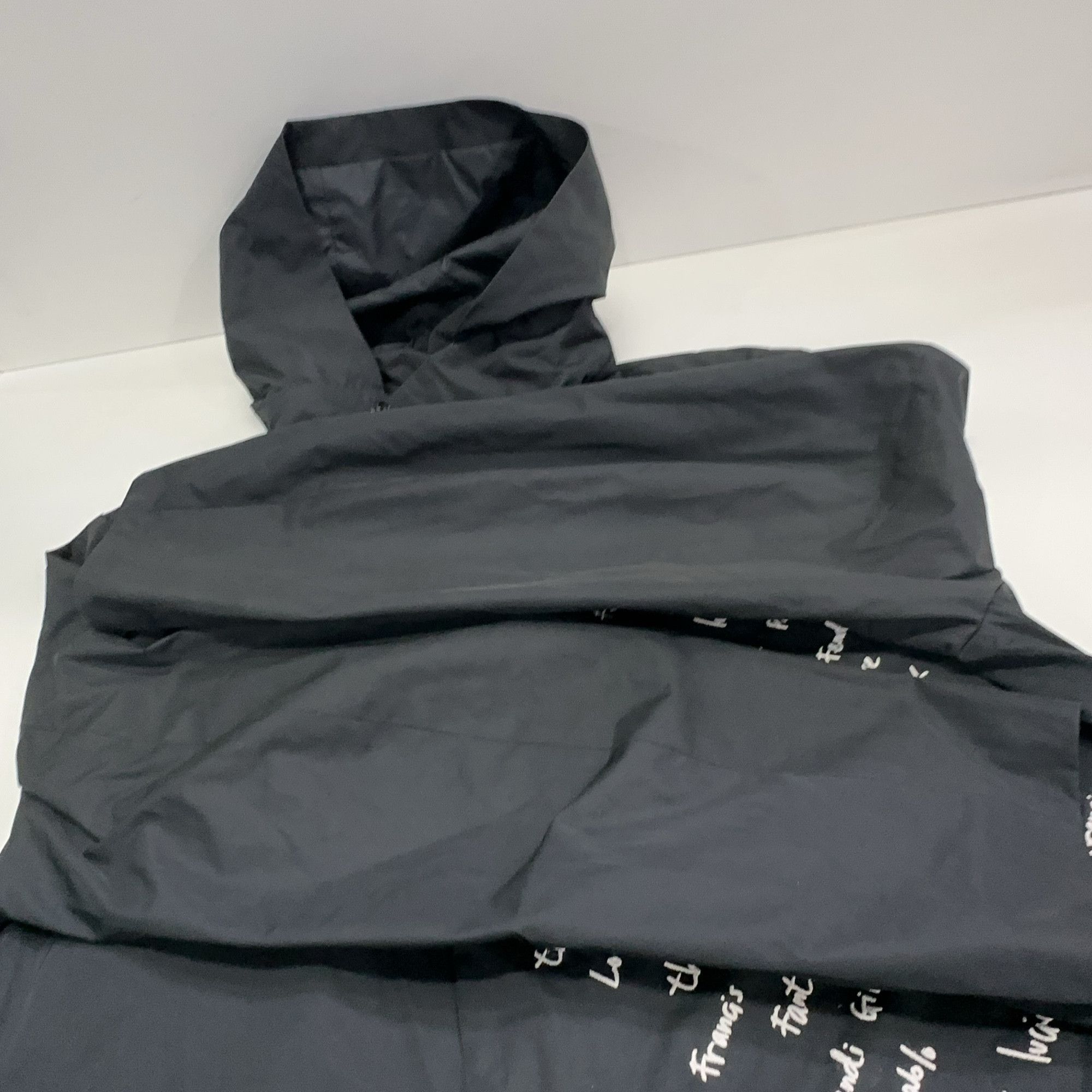 Fendi Fendi Graffiti Print Raincoat Size M Size US M / EU 48-50 / 2 - 14 Thumbnail
