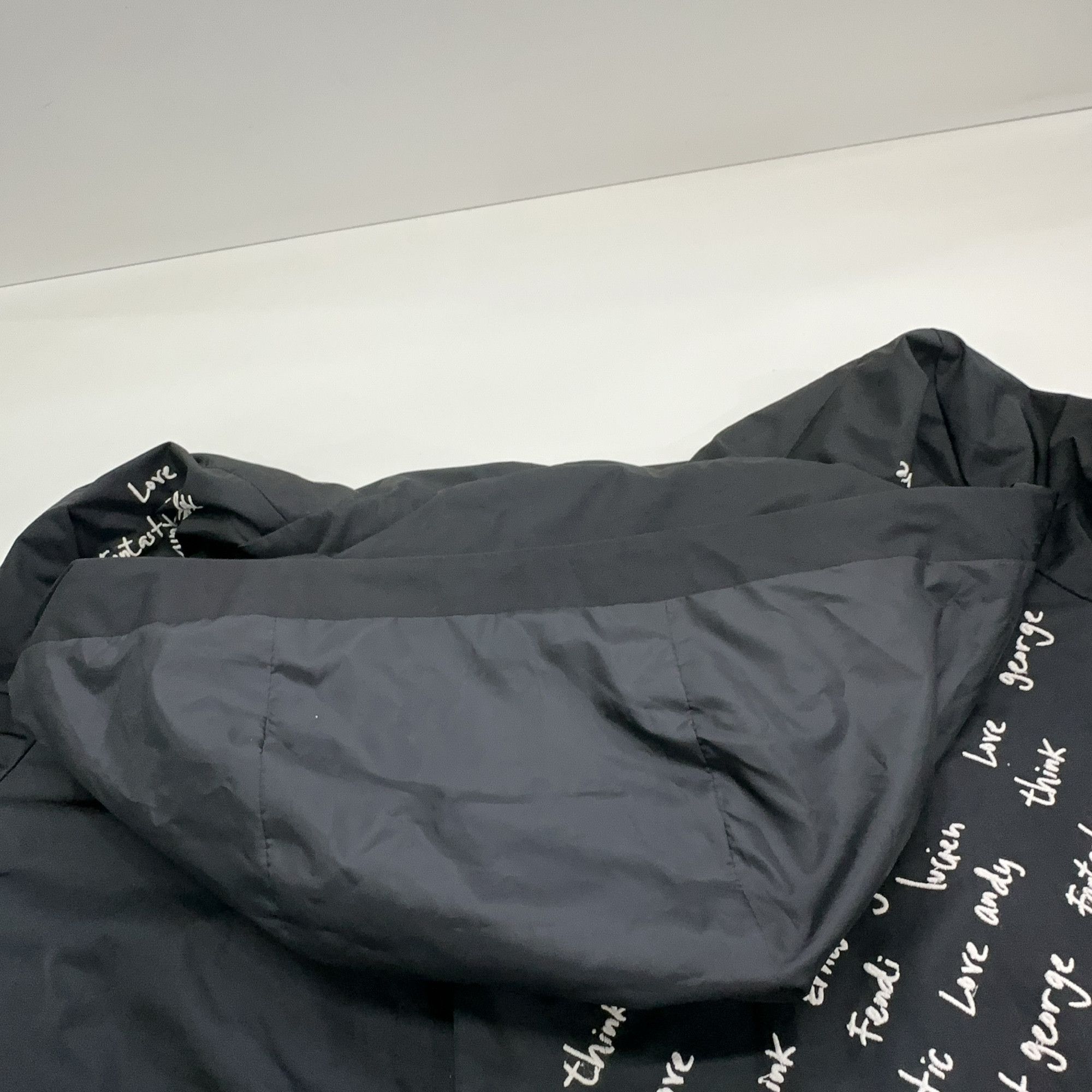 Fendi Fendi Graffiti Print Raincoat Size M Size US M / EU 48-50 / 2 - 7 Thumbnail