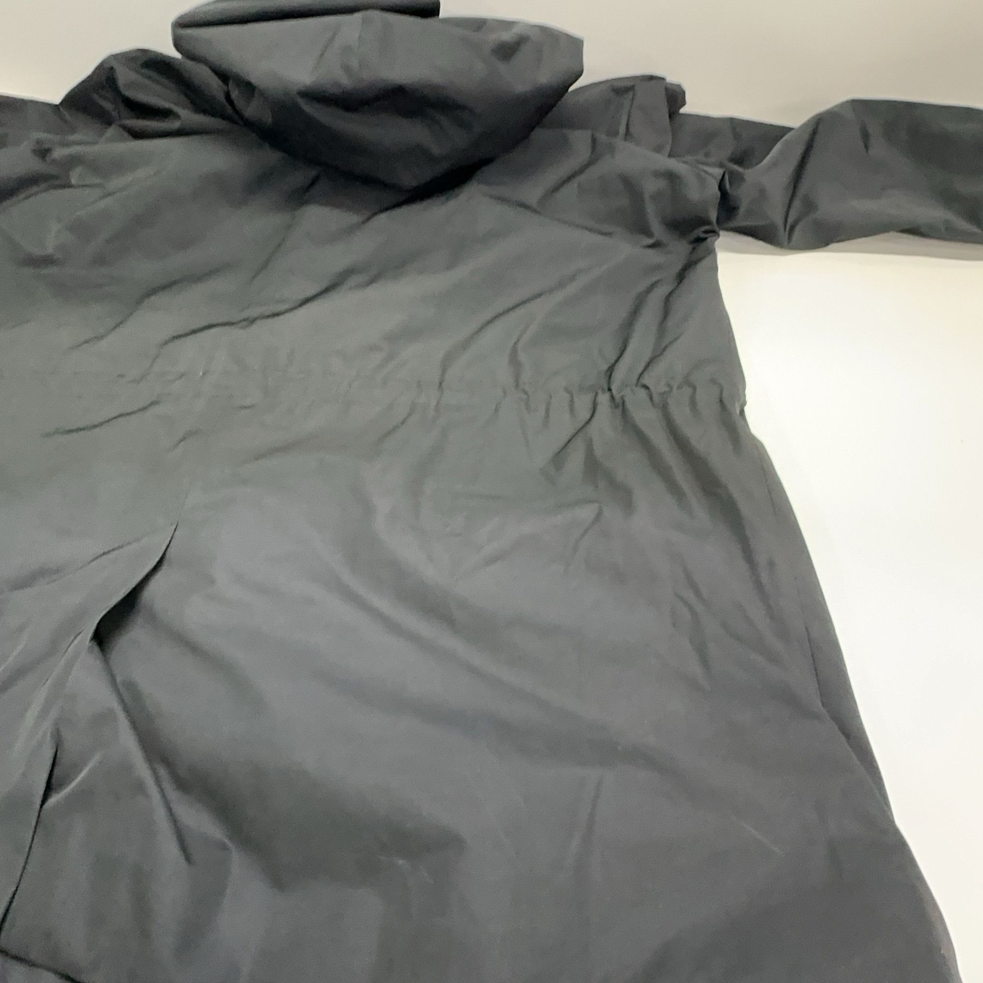 Fendi Fendi Graffiti Print Raincoat Size M Size US M / EU 48-50 / 2 - 18 Thumbnail
