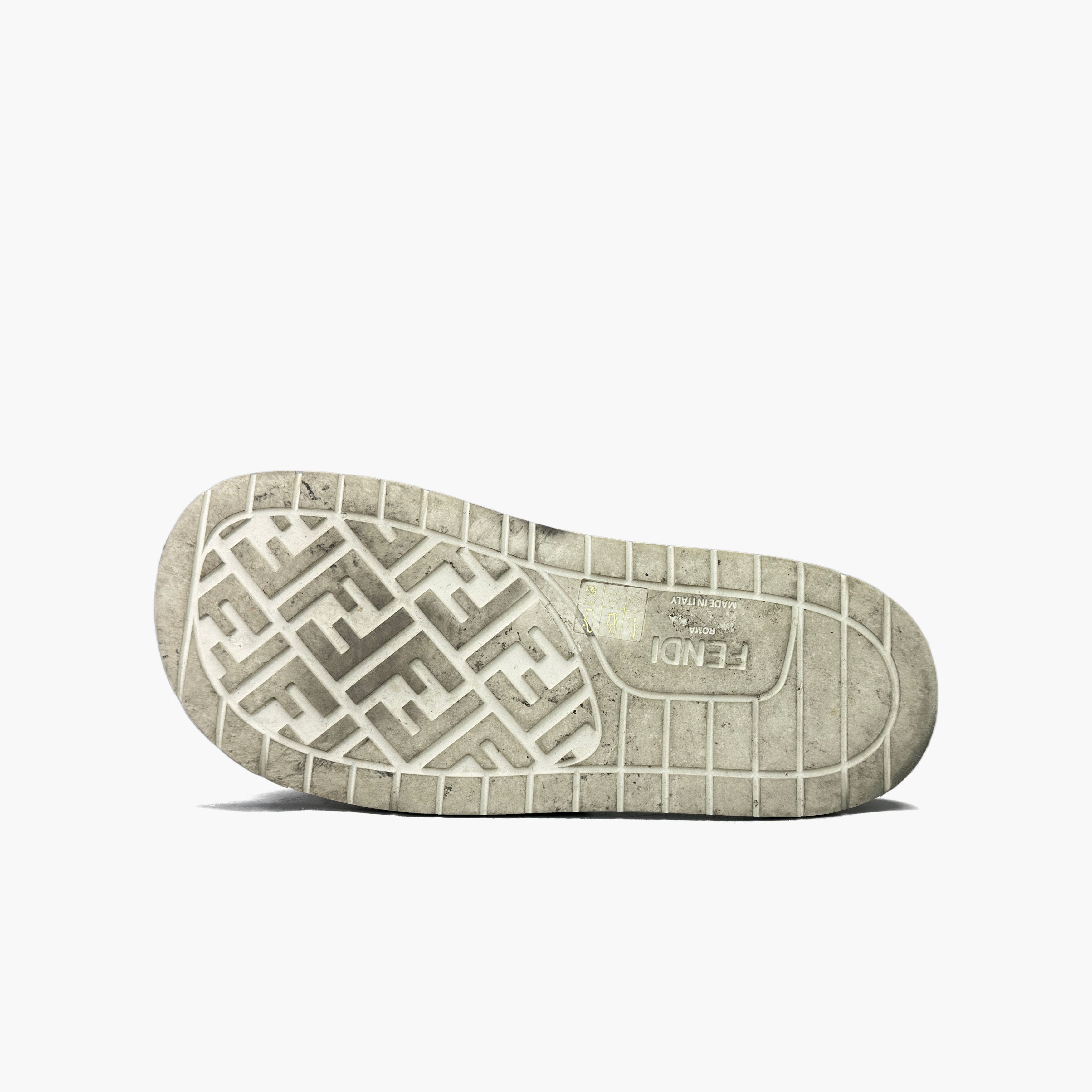 Fendi Fendi FF Monogram Slides Size 40 Size US 7 / EU 40 - 8 Thumbnail