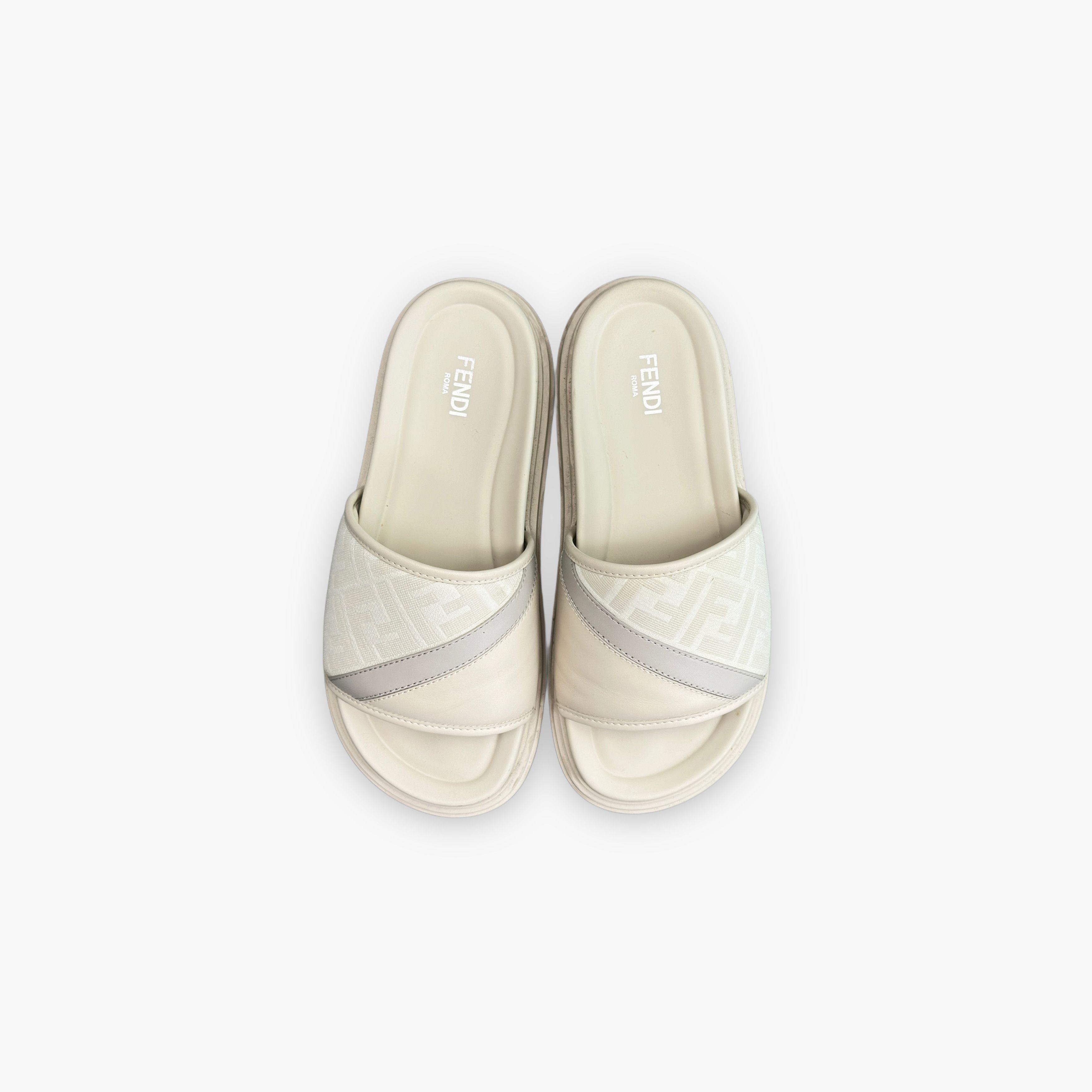 Fendi Fendi FF Monogram Slides Size 40 Size US 7 / EU 40 - 9 Thumbnail