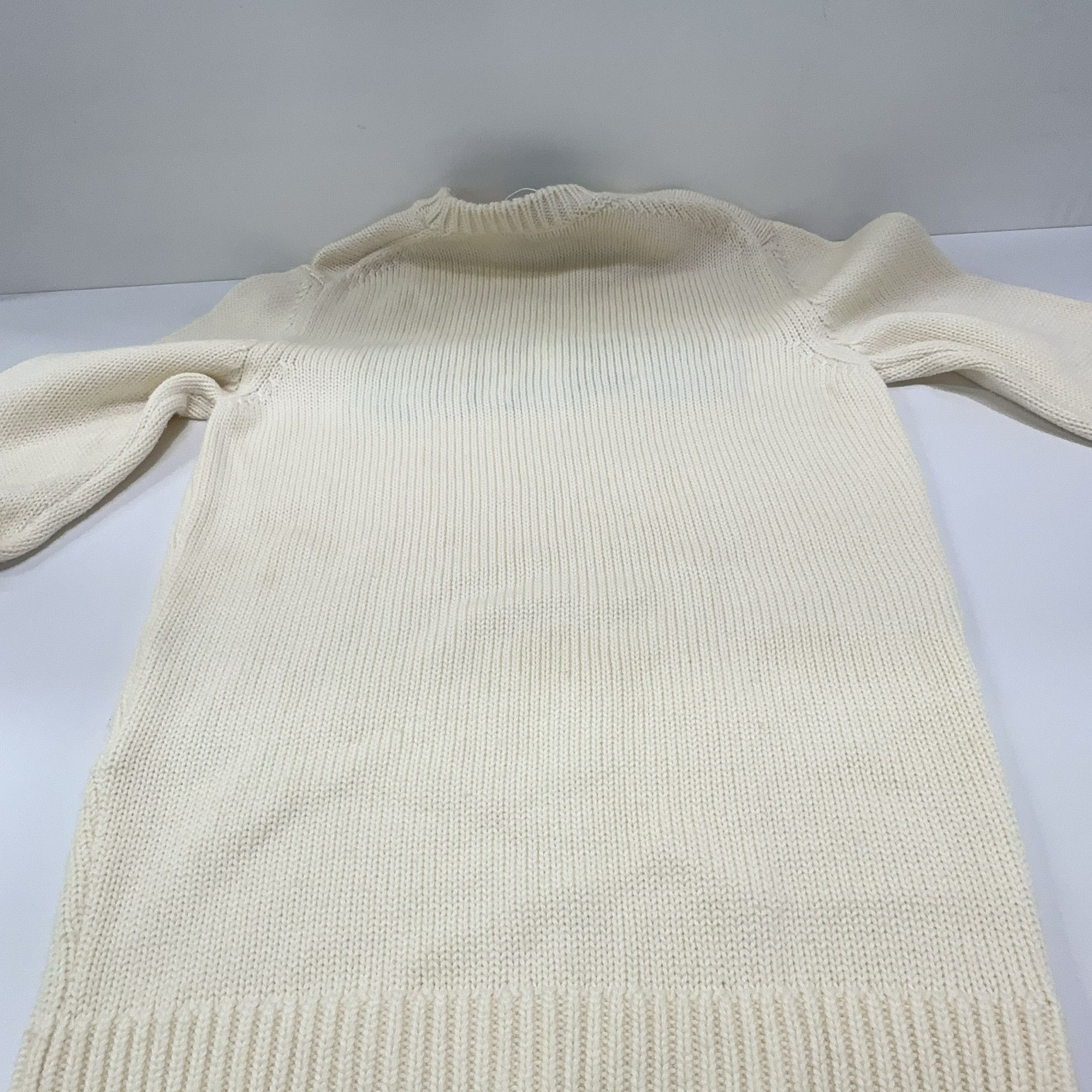 Fendi Fendi Logo Knit Sweater Size M Size US M / EU 48-50 / 2 - 13 Thumbnail