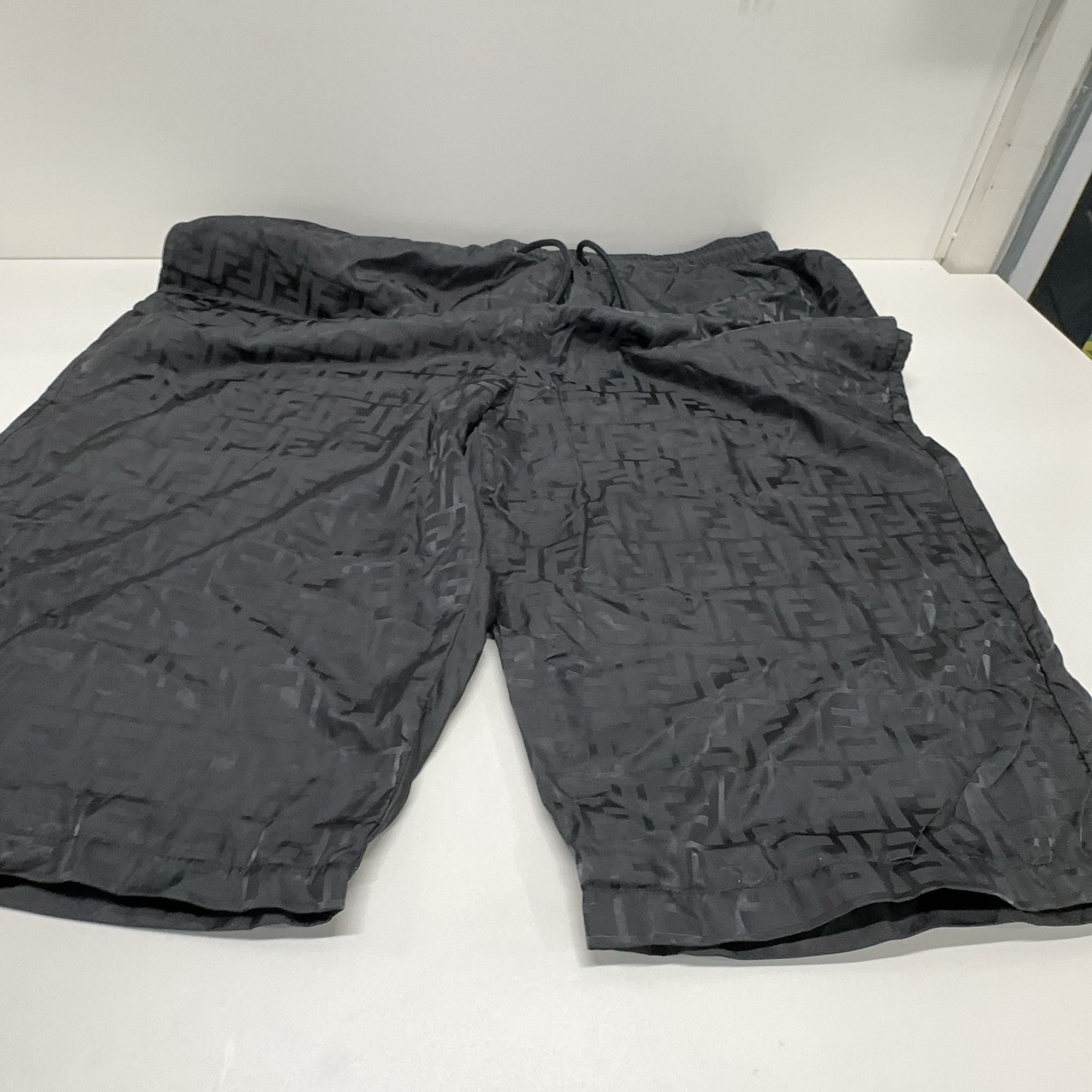 Fendi Fendi Monogram Print Shorts Size 36 Size US 36 / EU 52 - 8 Thumbnail