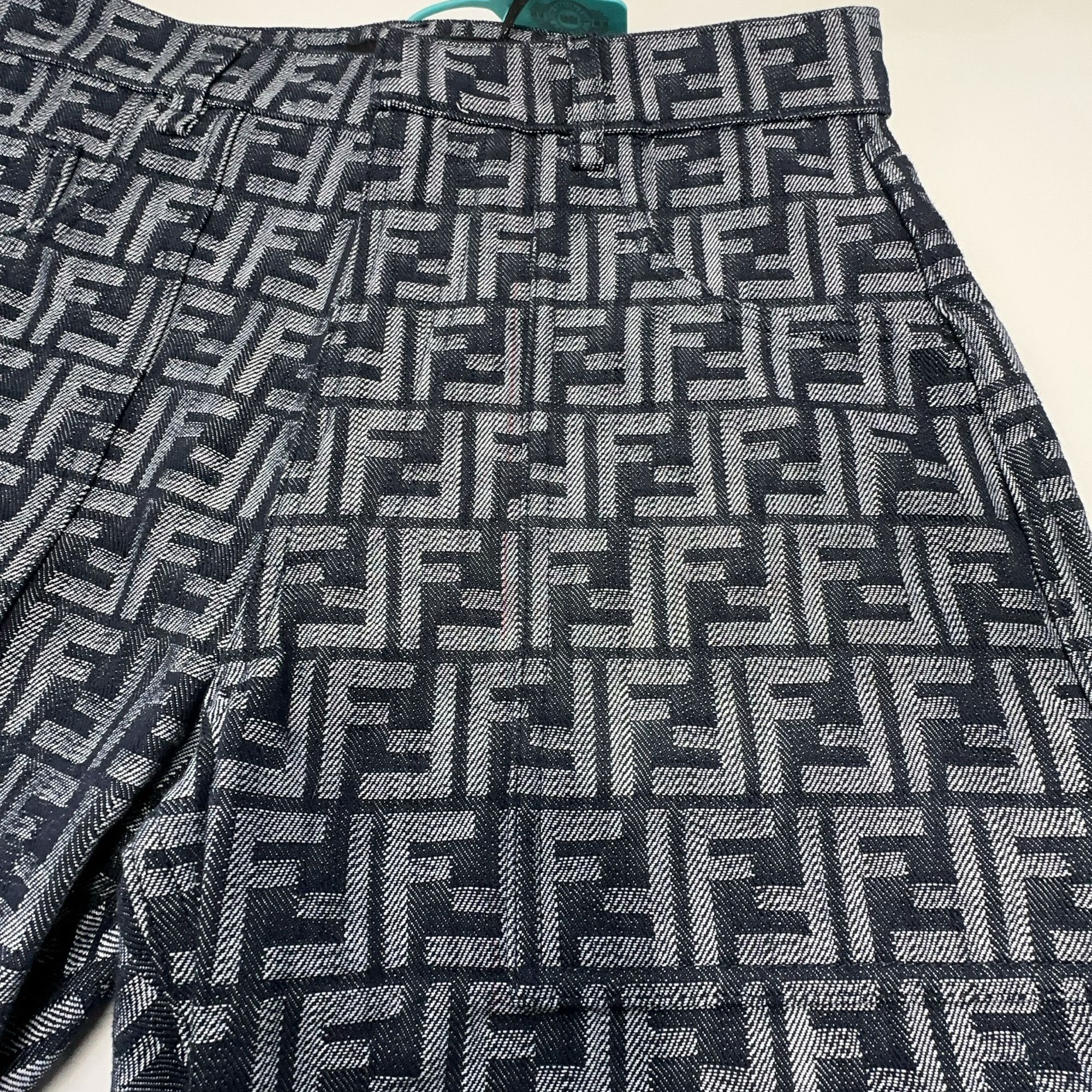 Fendi Fendi FF Monogram Shorts Size 30 Size US 30 / EU 46 - 6 Thumbnail