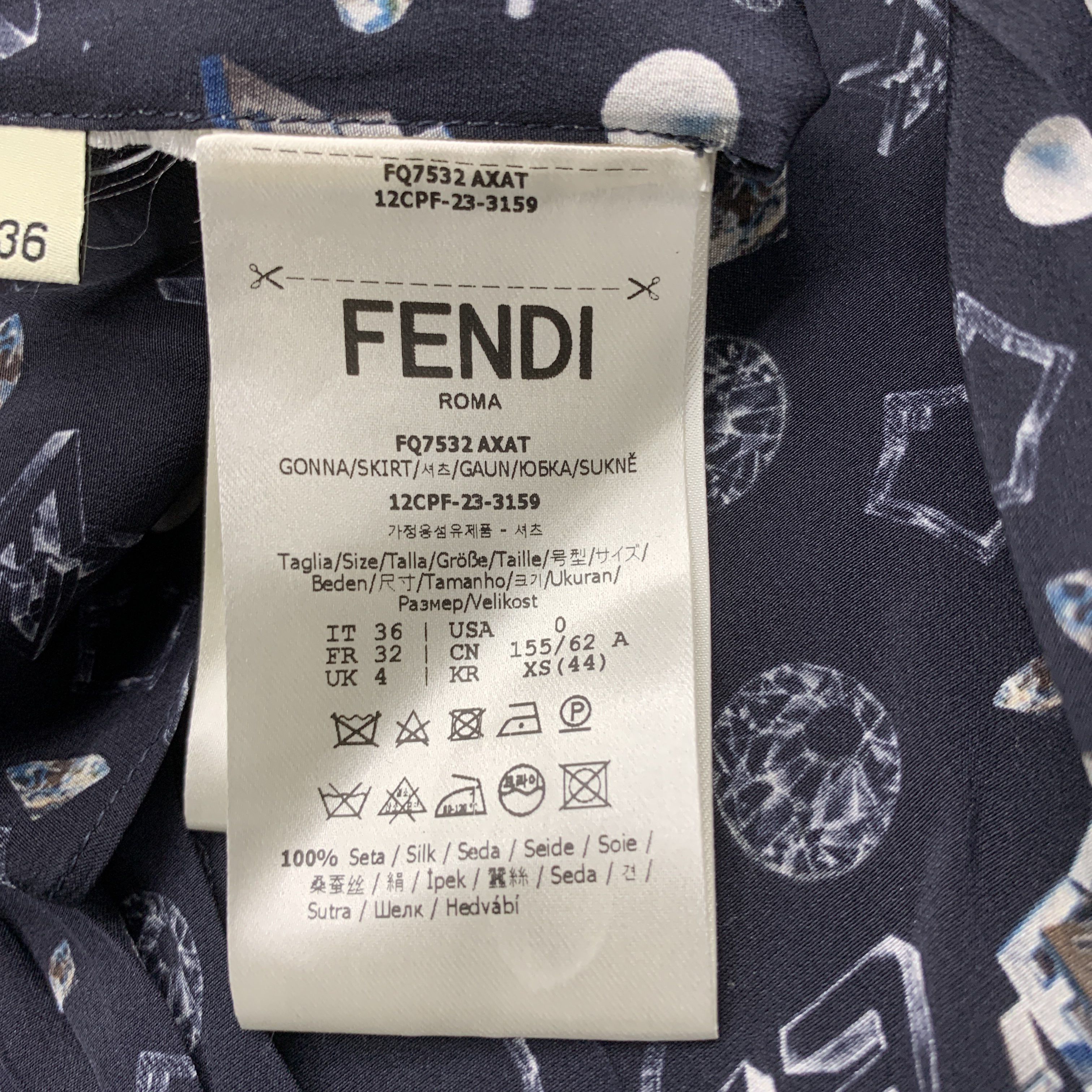 Fendi Fendi Star Print Silk Midi Skirt Size IT 36 Size 25" / US 0 / IT 36 - 4 Thumbnail