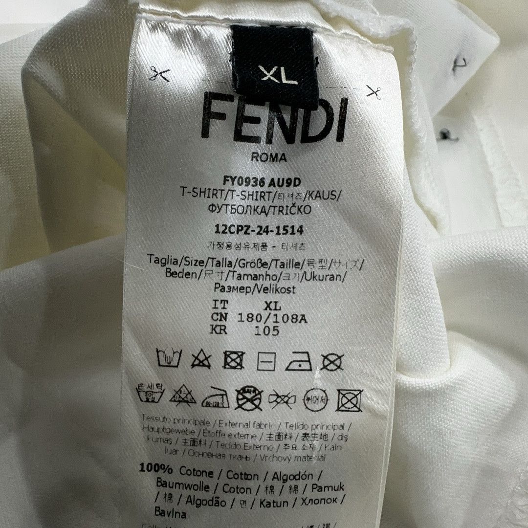 Fendi Fendi Crest Logo Short Sleeve T-Shirt Size XL Size US XL / EU 56 / 4 - 4 Thumbnail