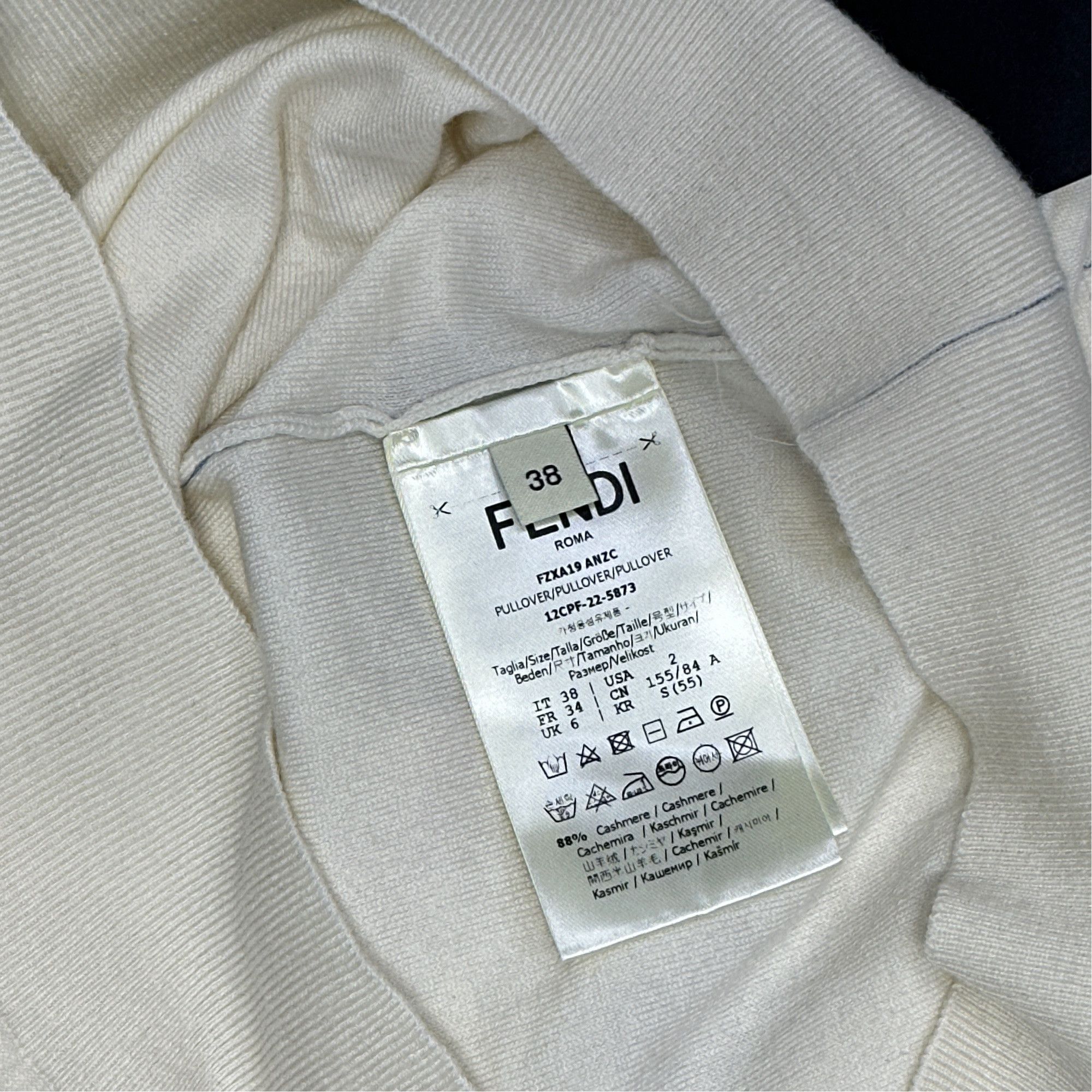 Fendi Fendi Logo Cashmere Sweater Size 38 Size XS / US 0-2 / IT 36-38 - 4 Thumbnail