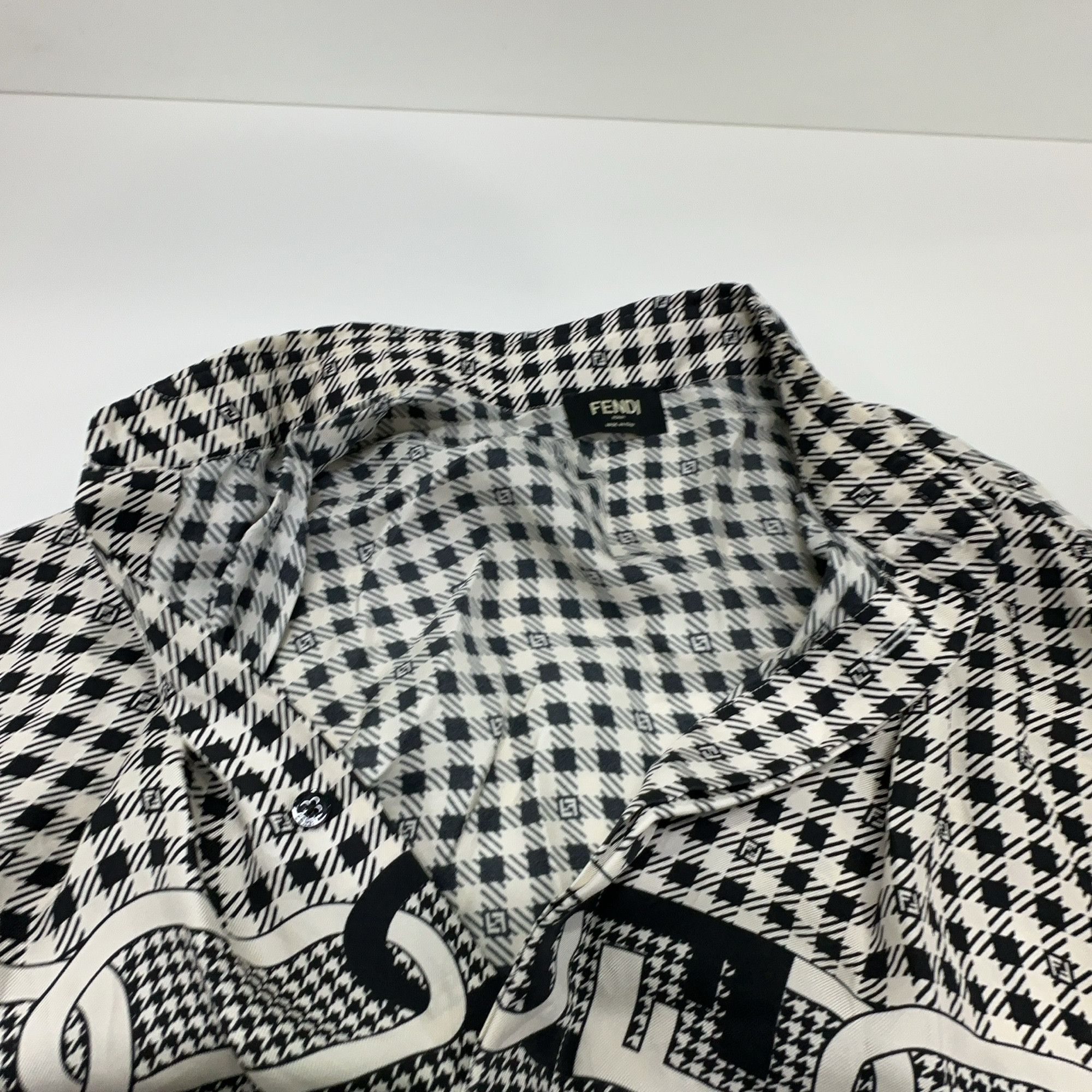 Fendi Fendi Houndstooth Silk Short Sleeve Shirt Size S Size US S / EU 44-46 / 1 - 5 Thumbnail