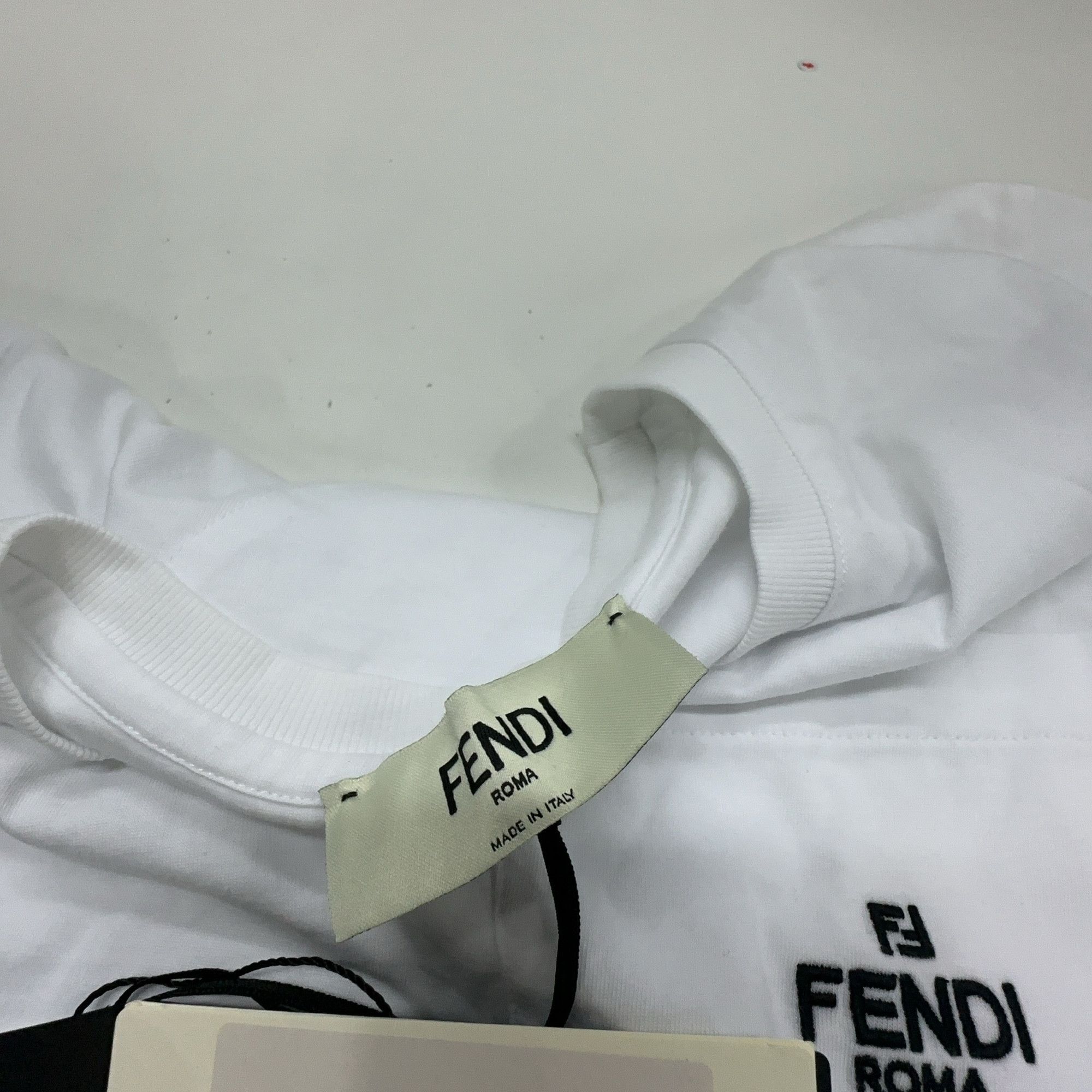 Fendi Fendi Roma Logo Pocket T-Shirt Size M Size M / US 6-8 / IT 42-44 - 5 Thumbnail