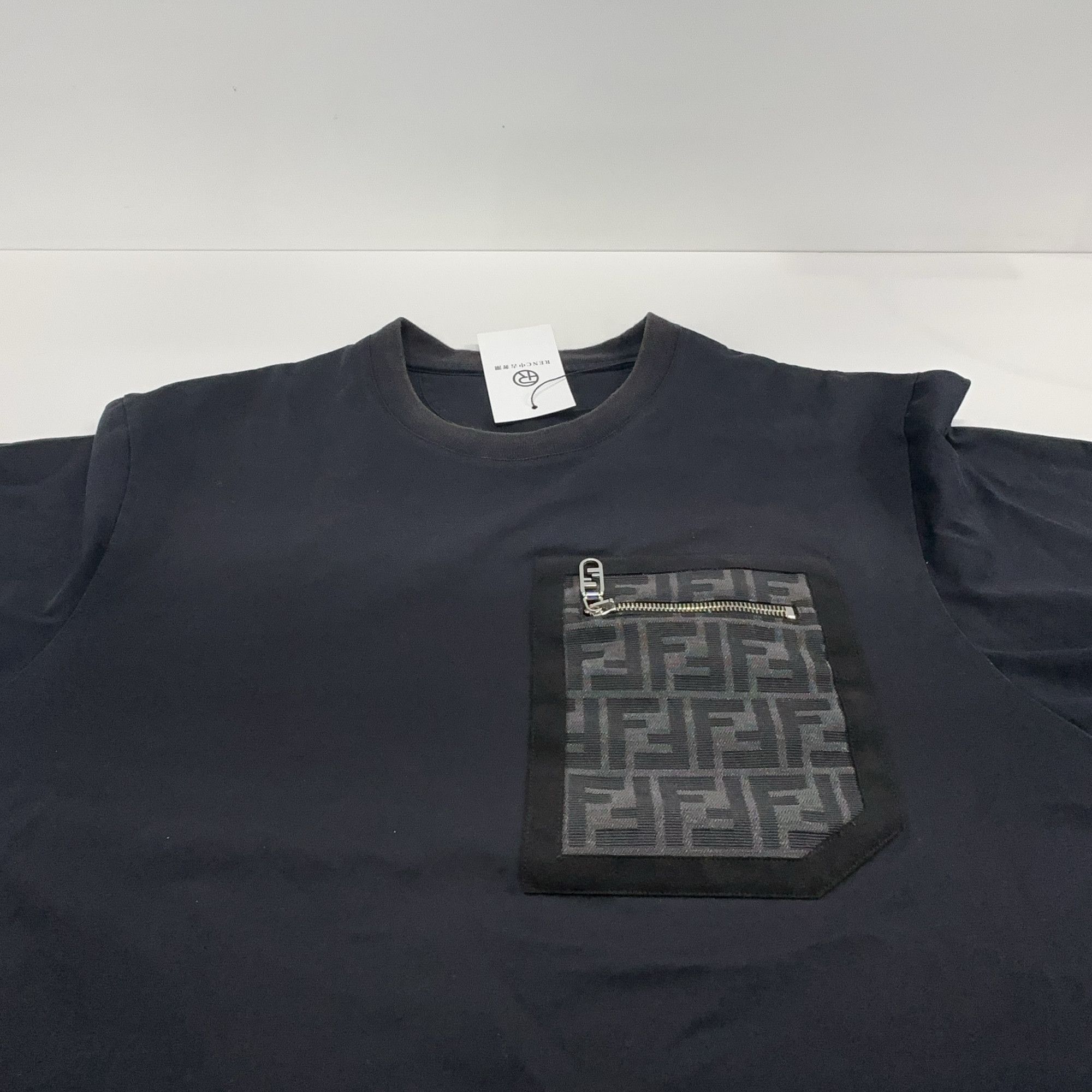 Fendi Fendi FF Monogram Pocket T-Shirt Size L Size US L / EU 52-54 / 3 - 6 Thumbnail