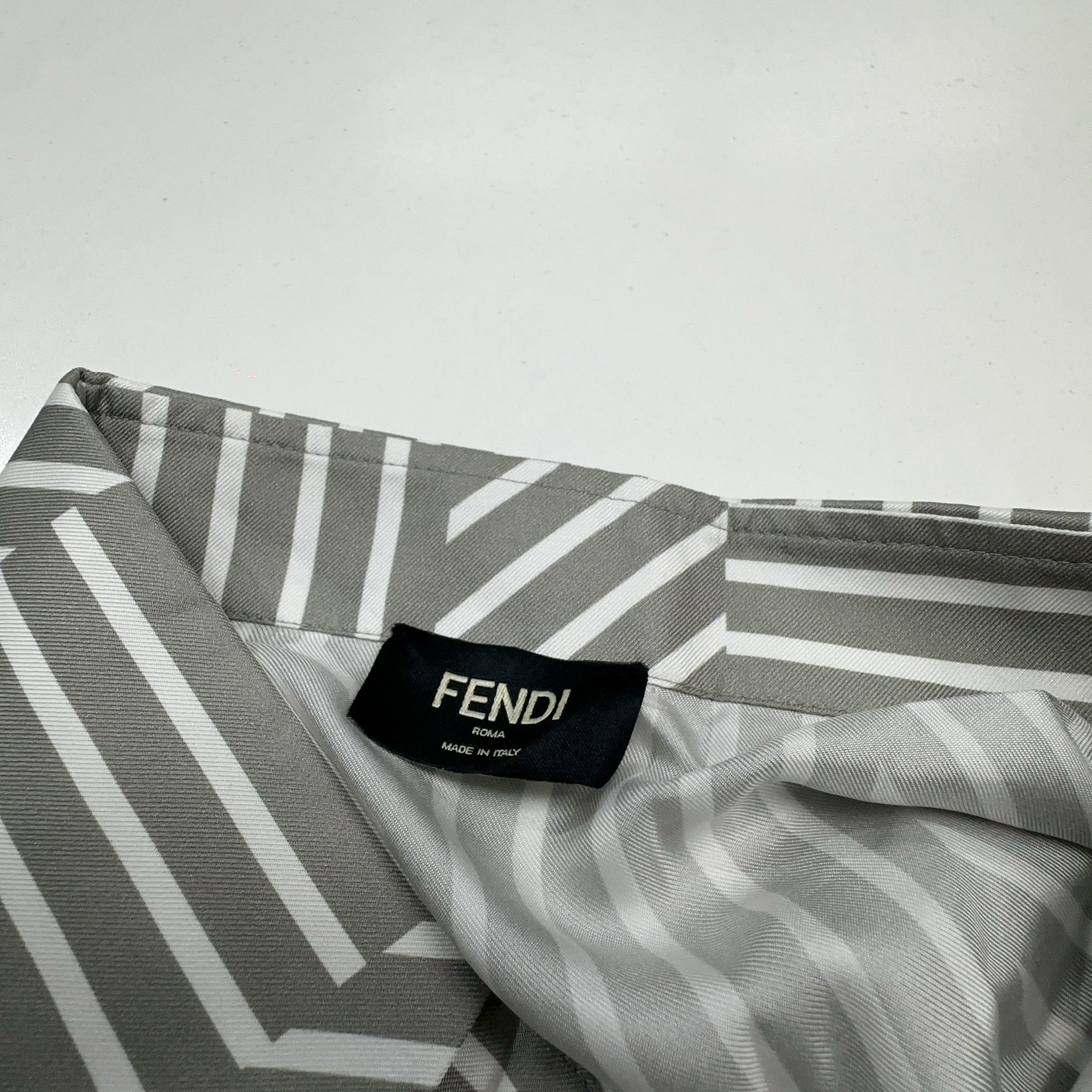 Fendi Fendi Macro FF Shadow Striped Silk Shirt Size L Size US L / EU 52-54 / 3 - 5 Thumbnail