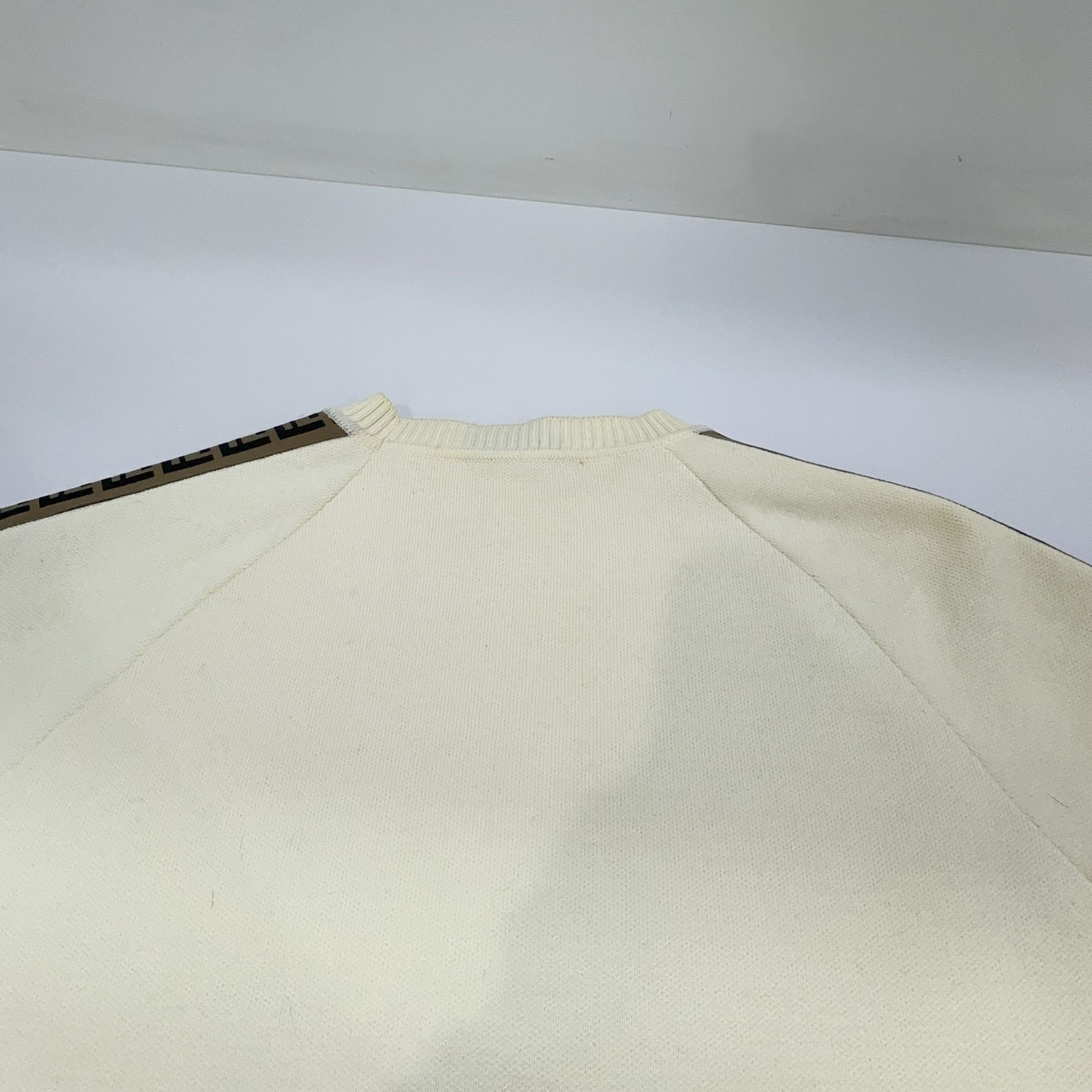 Fendi Fendi Logo Trim Knit Sweater White Size S Size US S / EU 44-46 / 1 - 12 Thumbnail