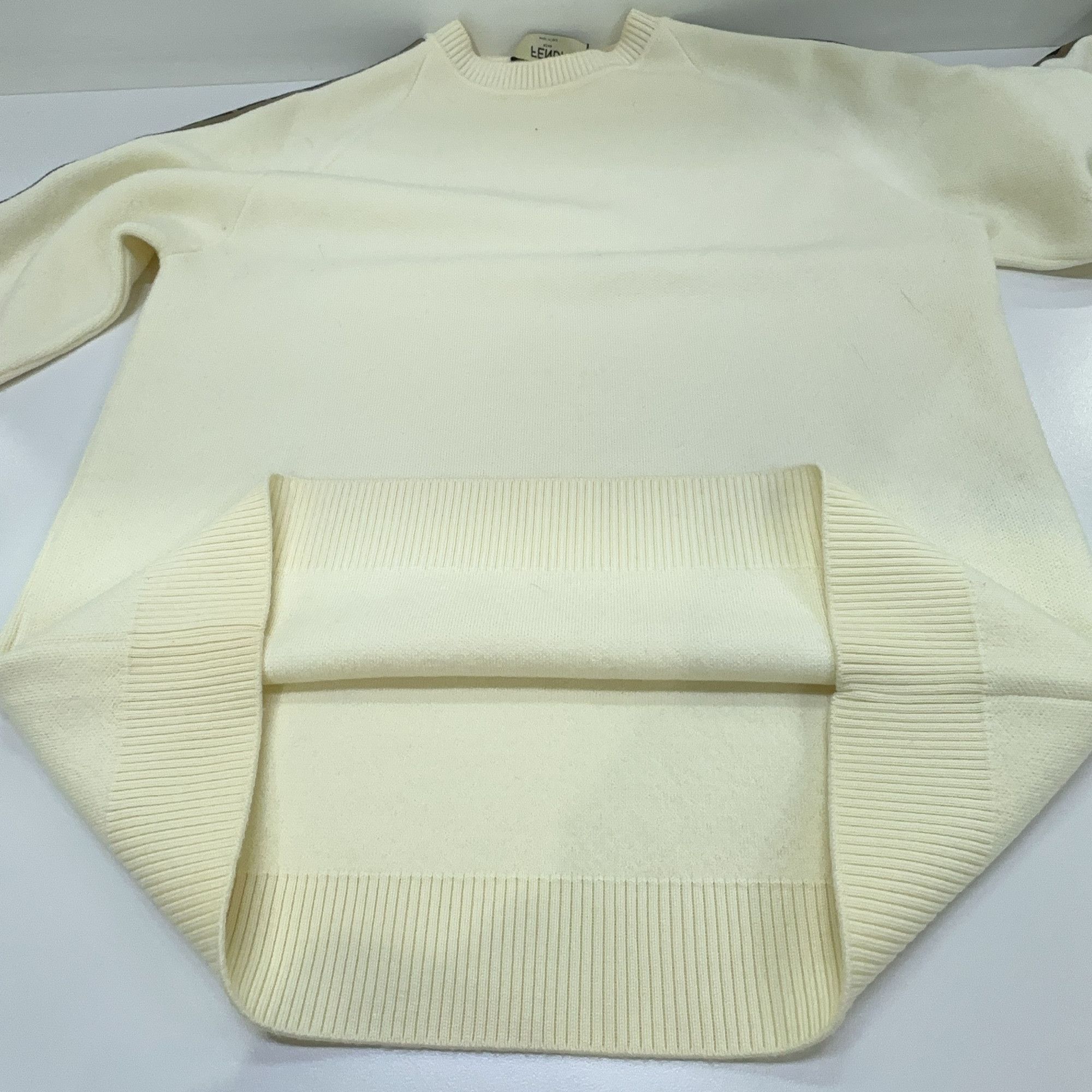 Fendi Fendi Logo Trim Knit Sweater White Size S Size US S / EU 44-46 / 1 - 9 Thumbnail