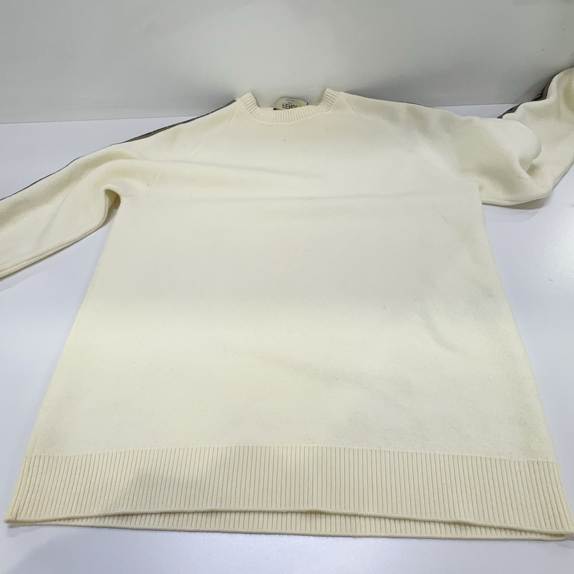 Fendi Fendi Logo Trim Knit Sweater White Size S Size US S / EU 44-46 / 1 - 8 Thumbnail