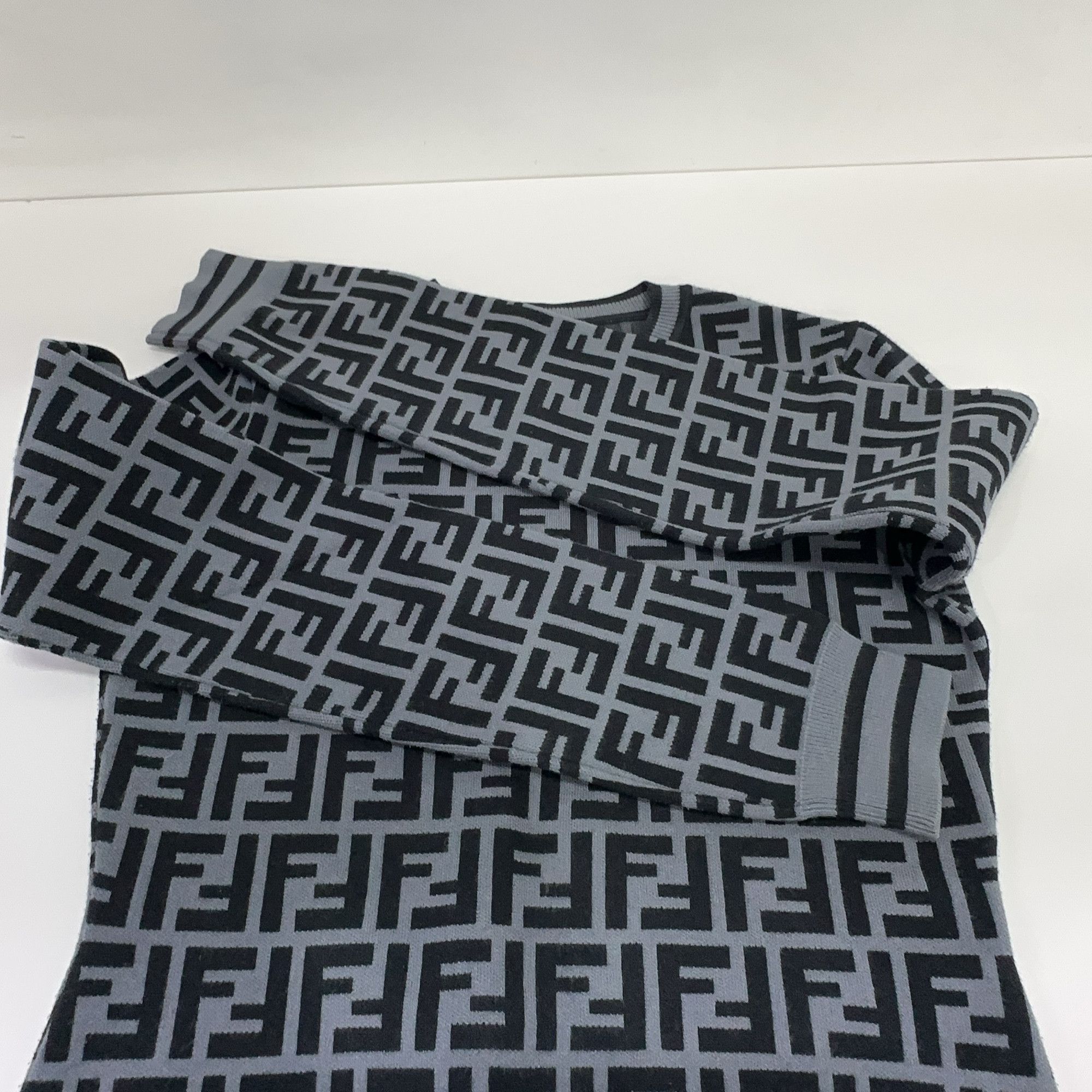 Fendi Fendi FF Monogram Sweater Size 36 Size XS / US 0-2 / IT 36-38 - 8 Thumbnail