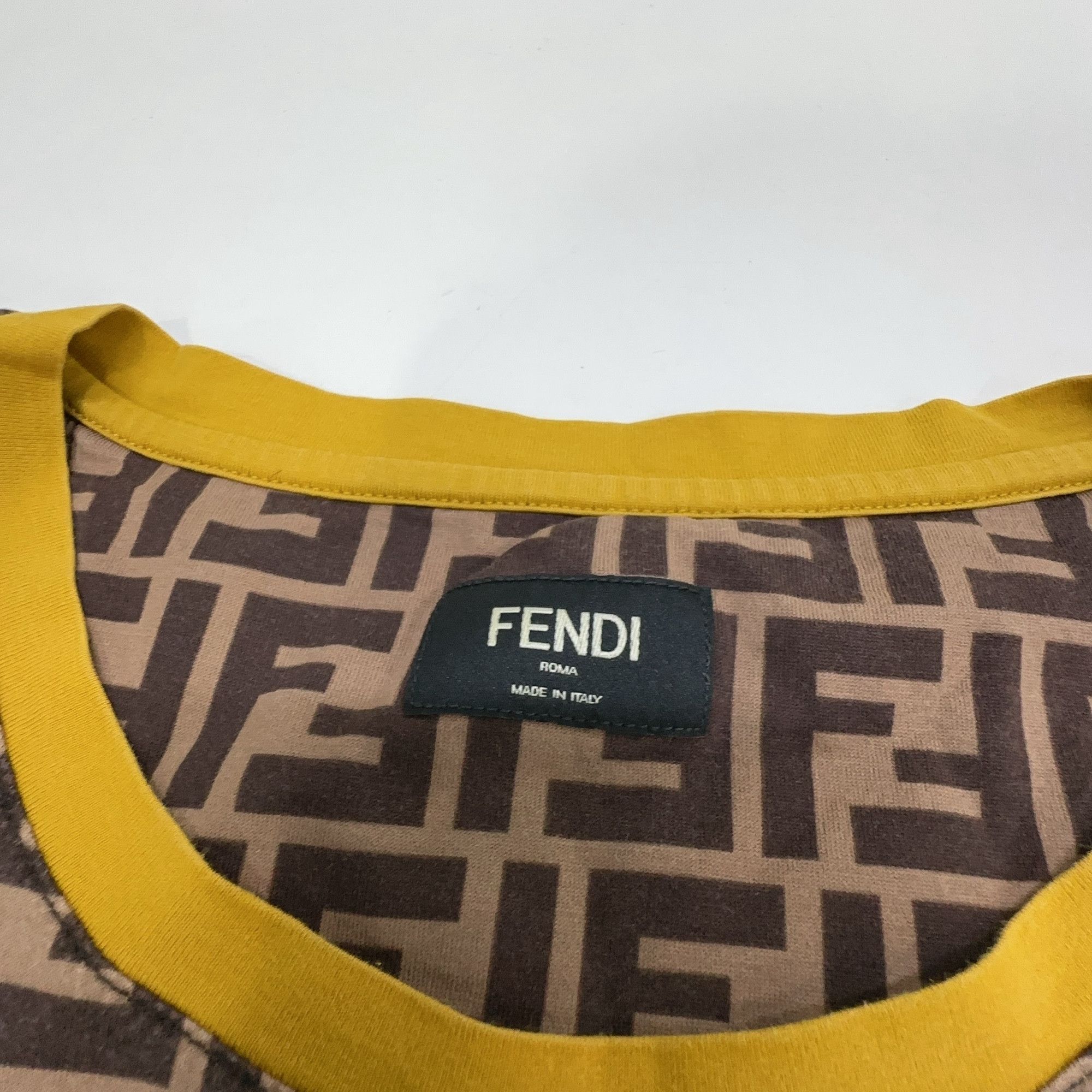 Fendi Fendi Zucca Print Logo T-Shirt Size L Size US L / EU 52-54 / 3 - 3 Thumbnail