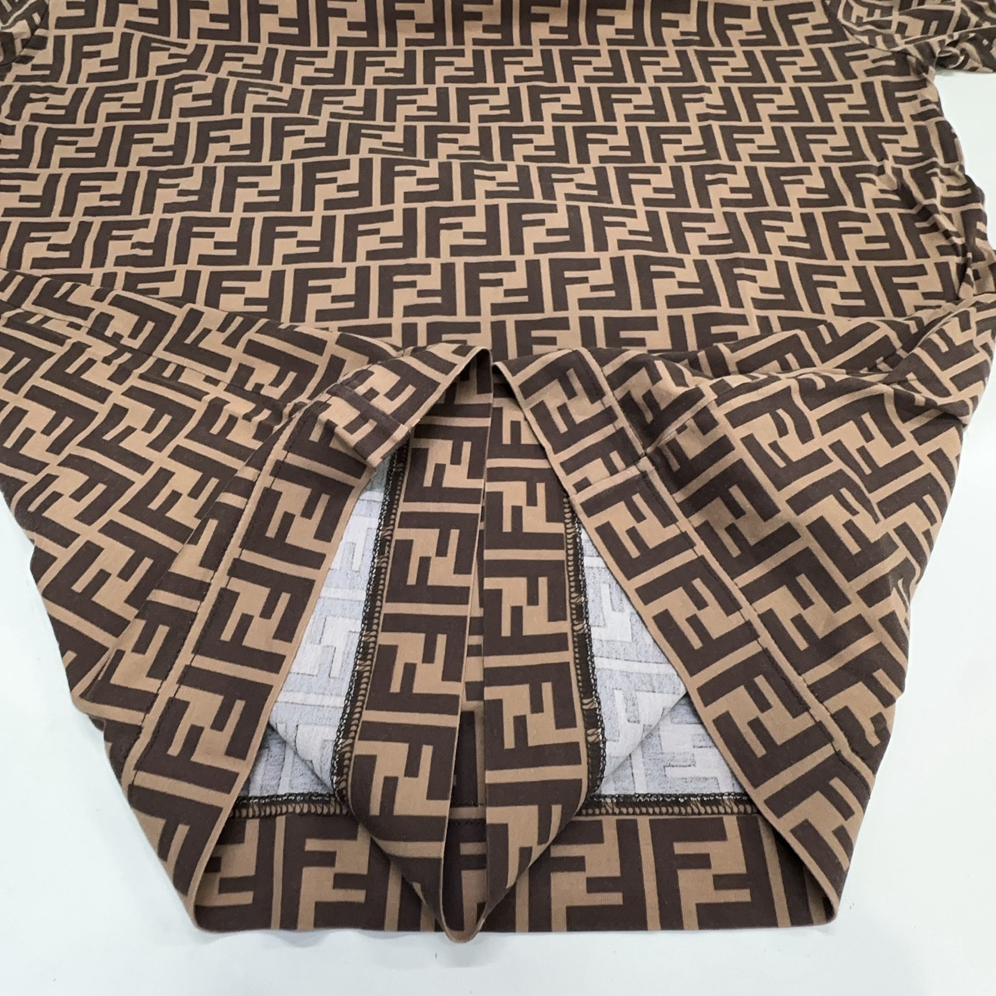Fendi Fendi Zucca Print Logo T-Shirt Size L Size US L / EU 52-54 / 3 - 9 Thumbnail