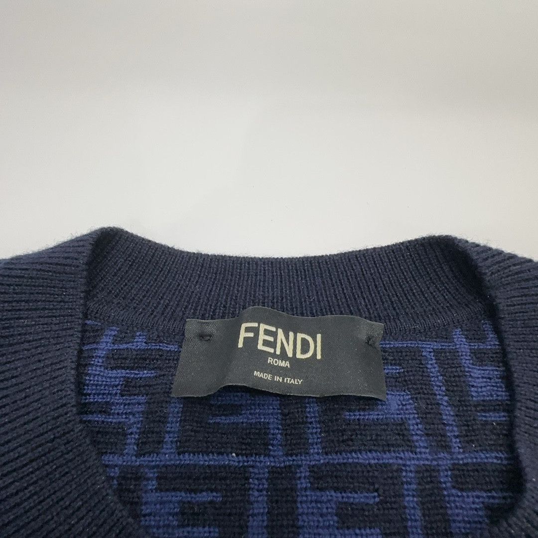 Fendi Fendi Ombre Logo Wool Sweater Size 50 Size US M / EU 48-50 / 2 - 3 Thumbnail