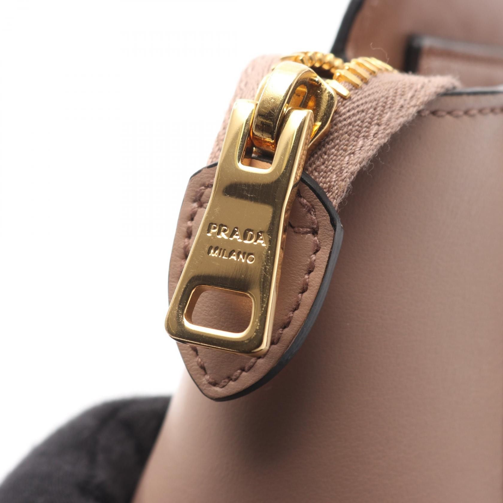 Prada Prada Prada SAFFIANO + SOFT C handbag Leather Handbag DUTY FREE for USA Size ONE SIZE - 5 Thumbnail