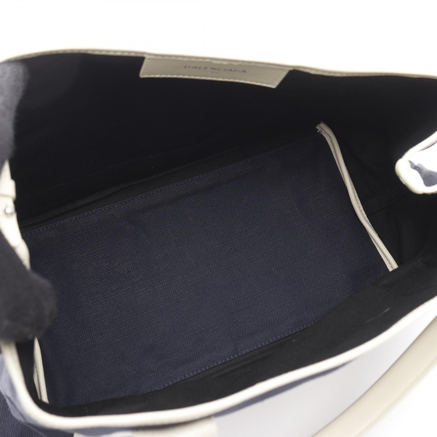 Balenciaga Balenciaga Balenciaga Navy Cabas S Tote Bag Leather Tote Bag 339933 DUTY FREE for USA Size ONE SIZE - 3 Thumbnail