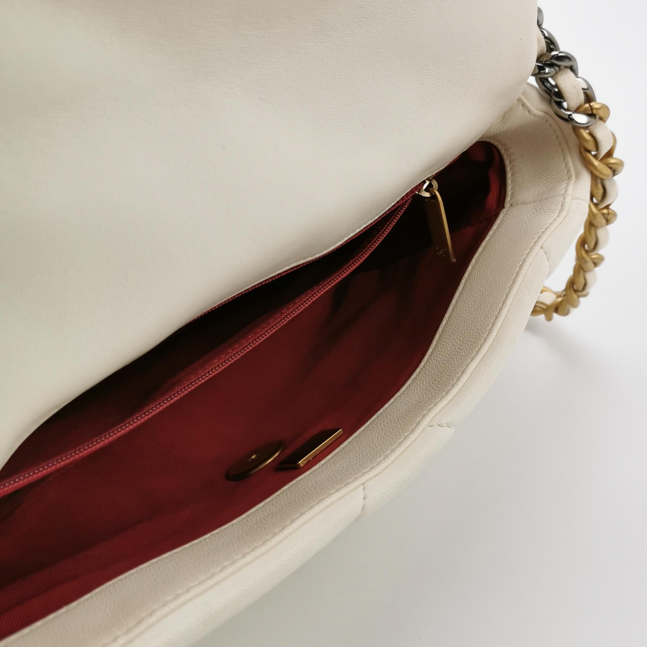 Chanel Chanel Women os Shoulder Bags Size ONE SIZE - 7 Thumbnail