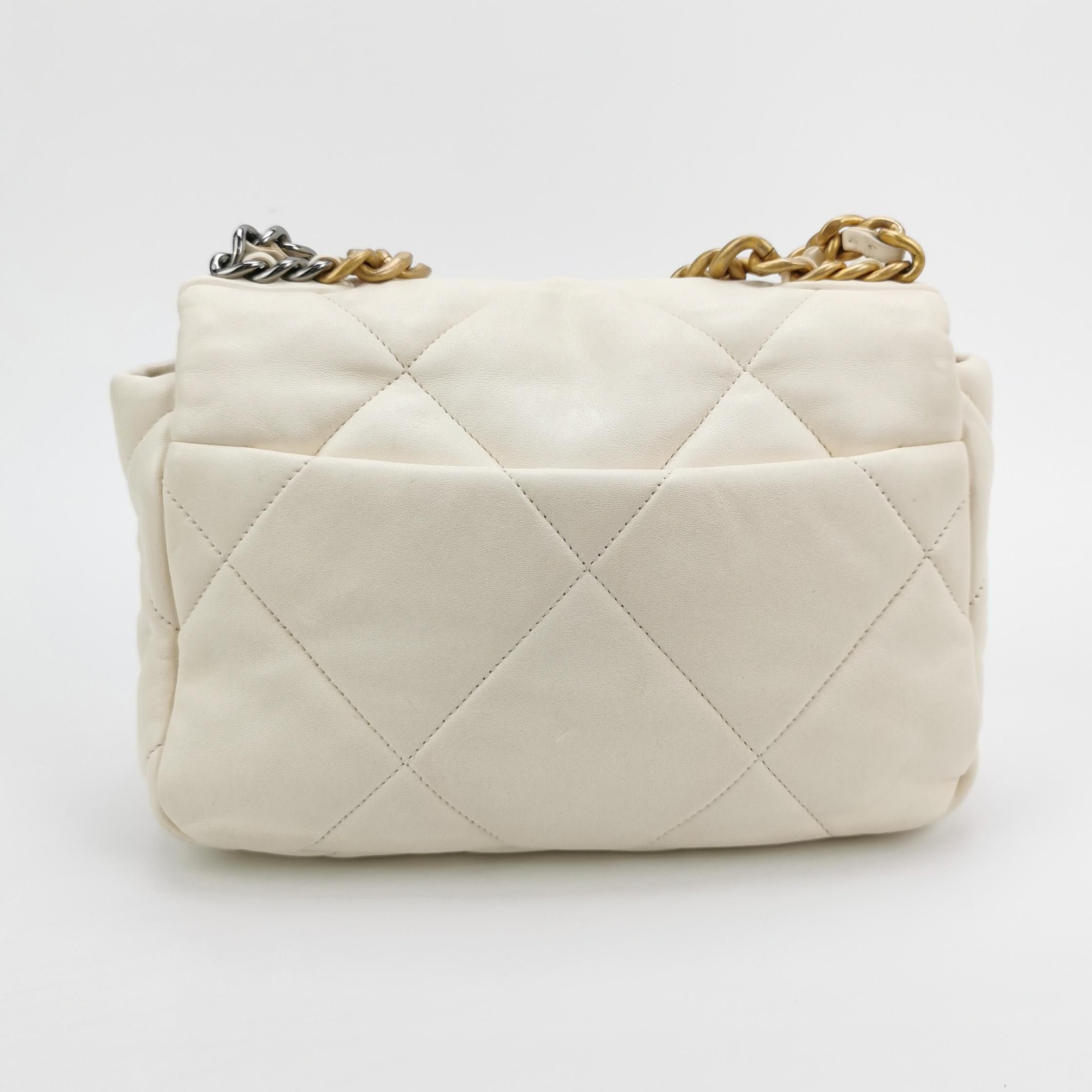 Chanel Chanel Women os Shoulder Bags Size ONE SIZE - 5 Thumbnail