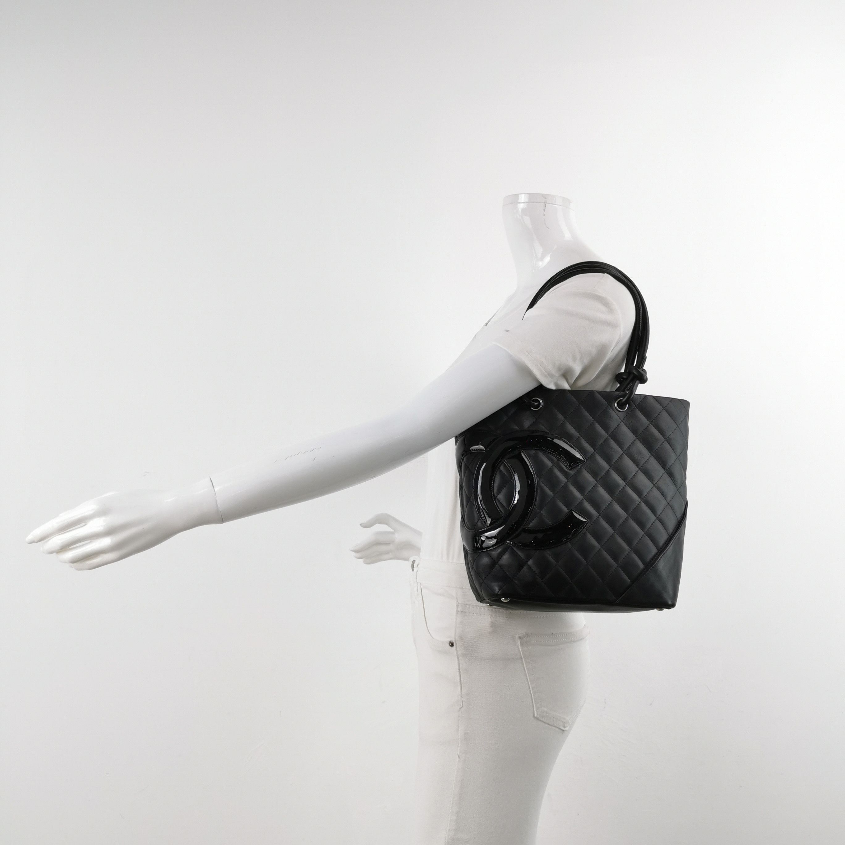 Chanel Chanel Women os Shoulder Bags Size ONE SIZE - 2 Thumbnail