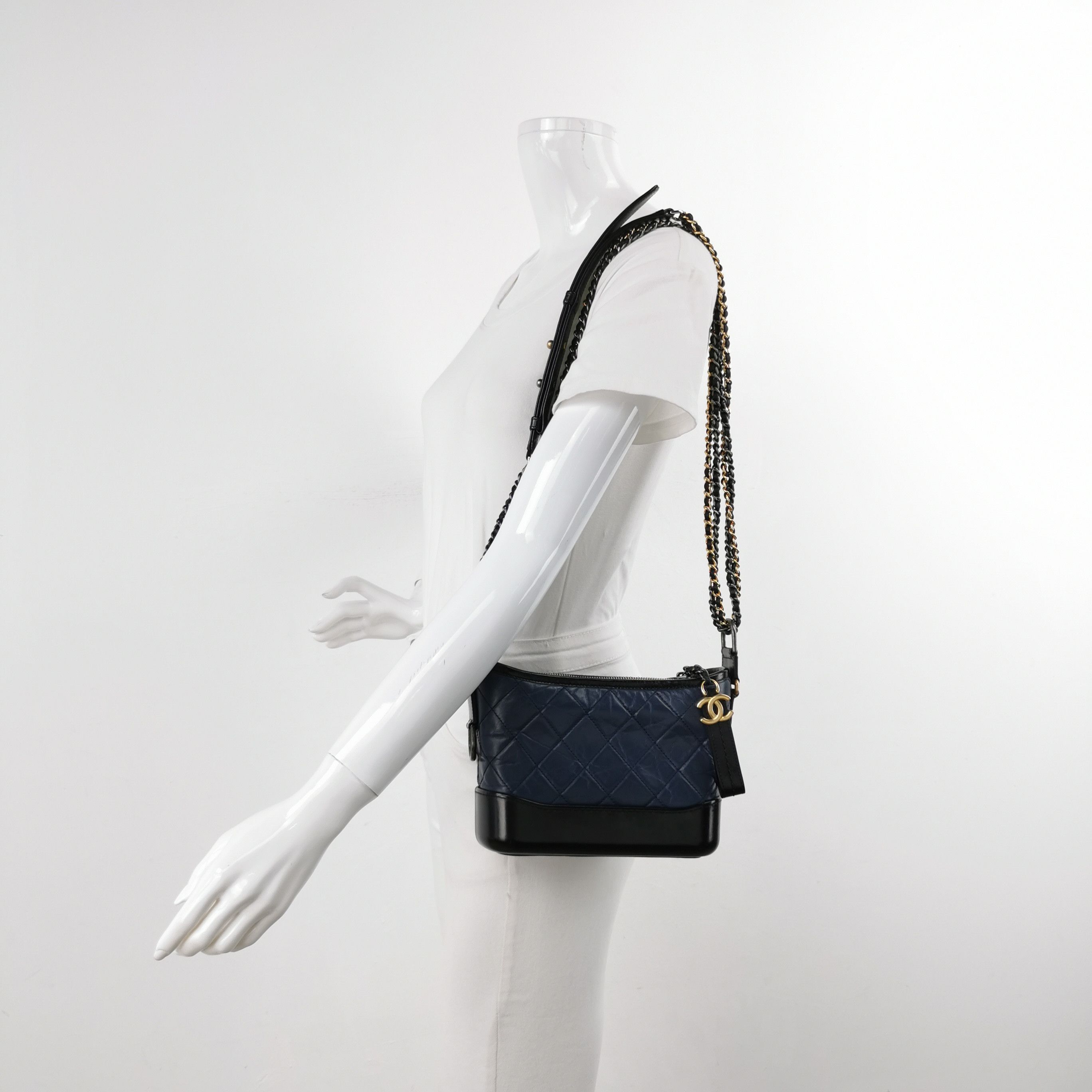 Chanel Chanel Women os Crossbody Bags Size ONE SIZE - 2 Thumbnail