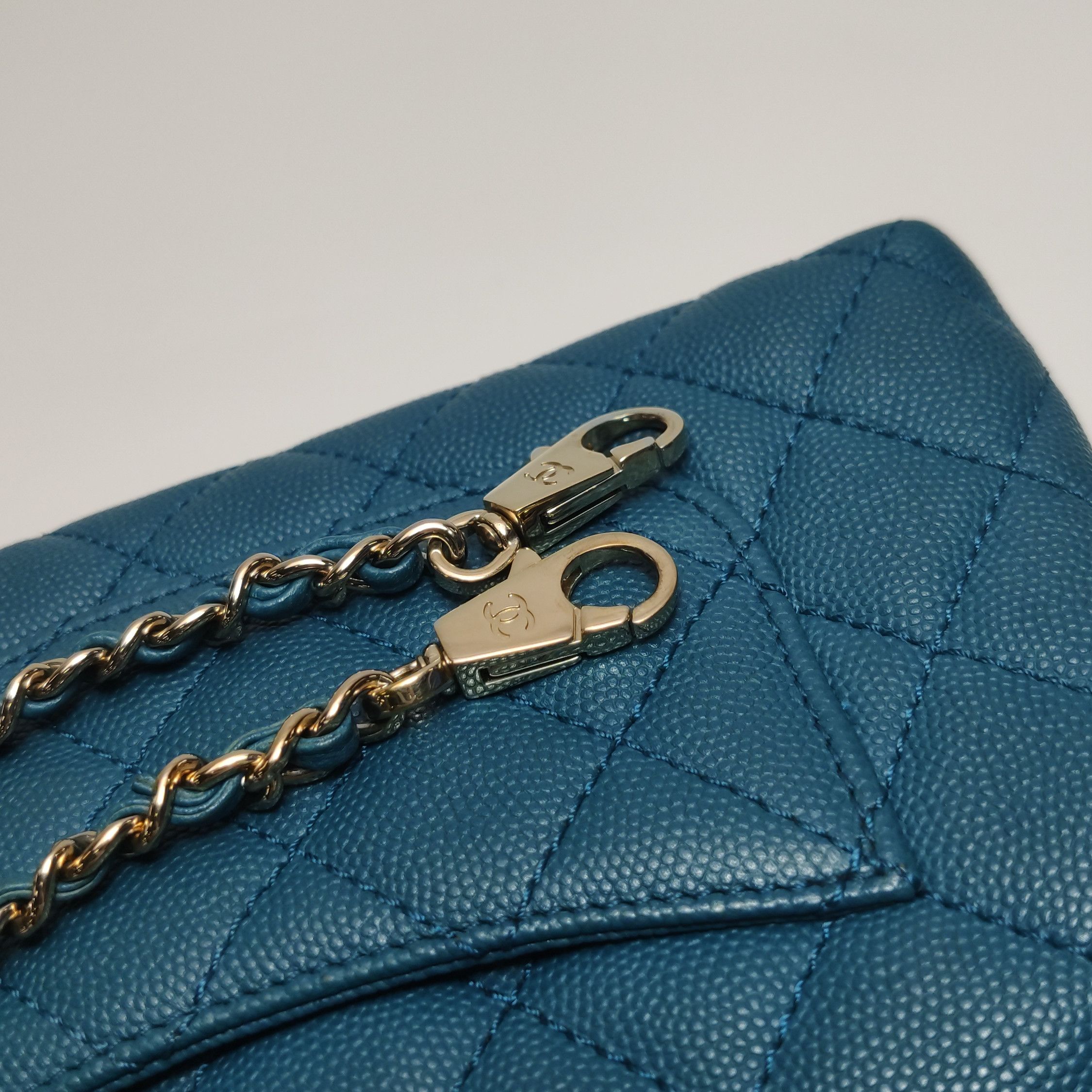 Chanel Chanel Women os Shoulder Bags Size ONE SIZE - 17 Thumbnail