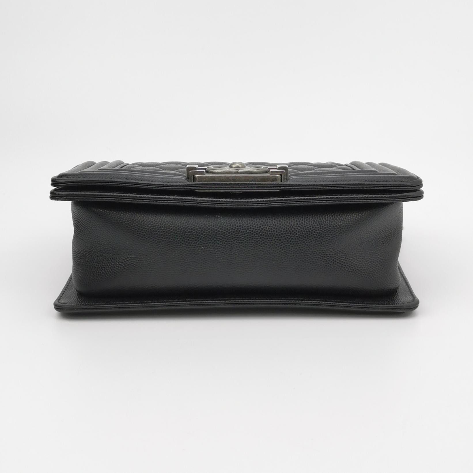 Chanel Chanel Women os Shoulder Bags Size ONE SIZE - 6 Thumbnail