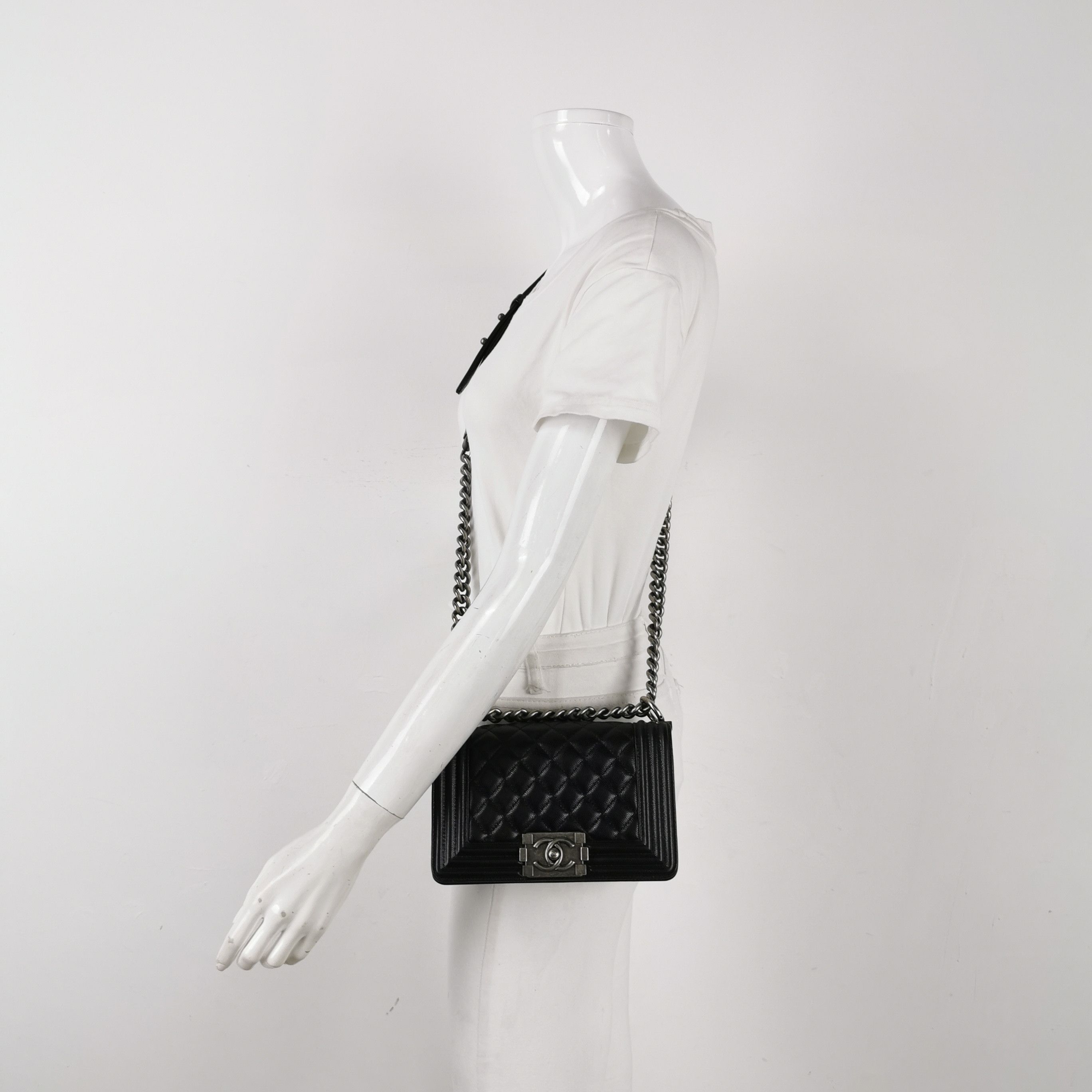 Chanel Chanel Women os Shoulder Bags Size ONE SIZE - 2 Thumbnail
