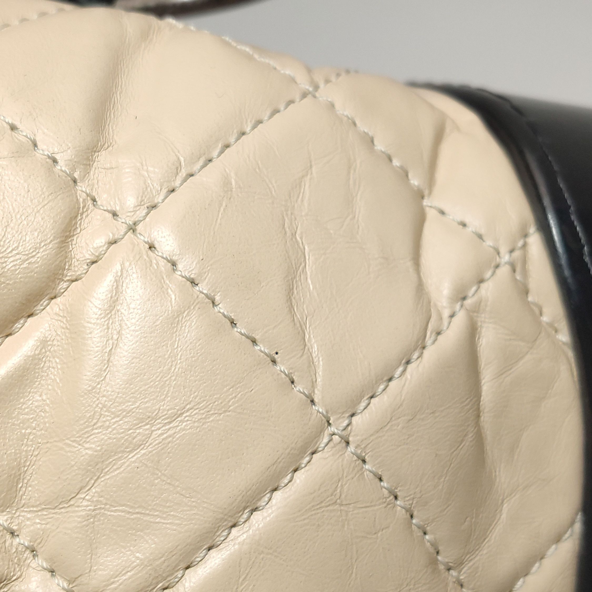 Chanel Chanel Women os Shoulder Bags Size ONE SIZE - 22 Thumbnail