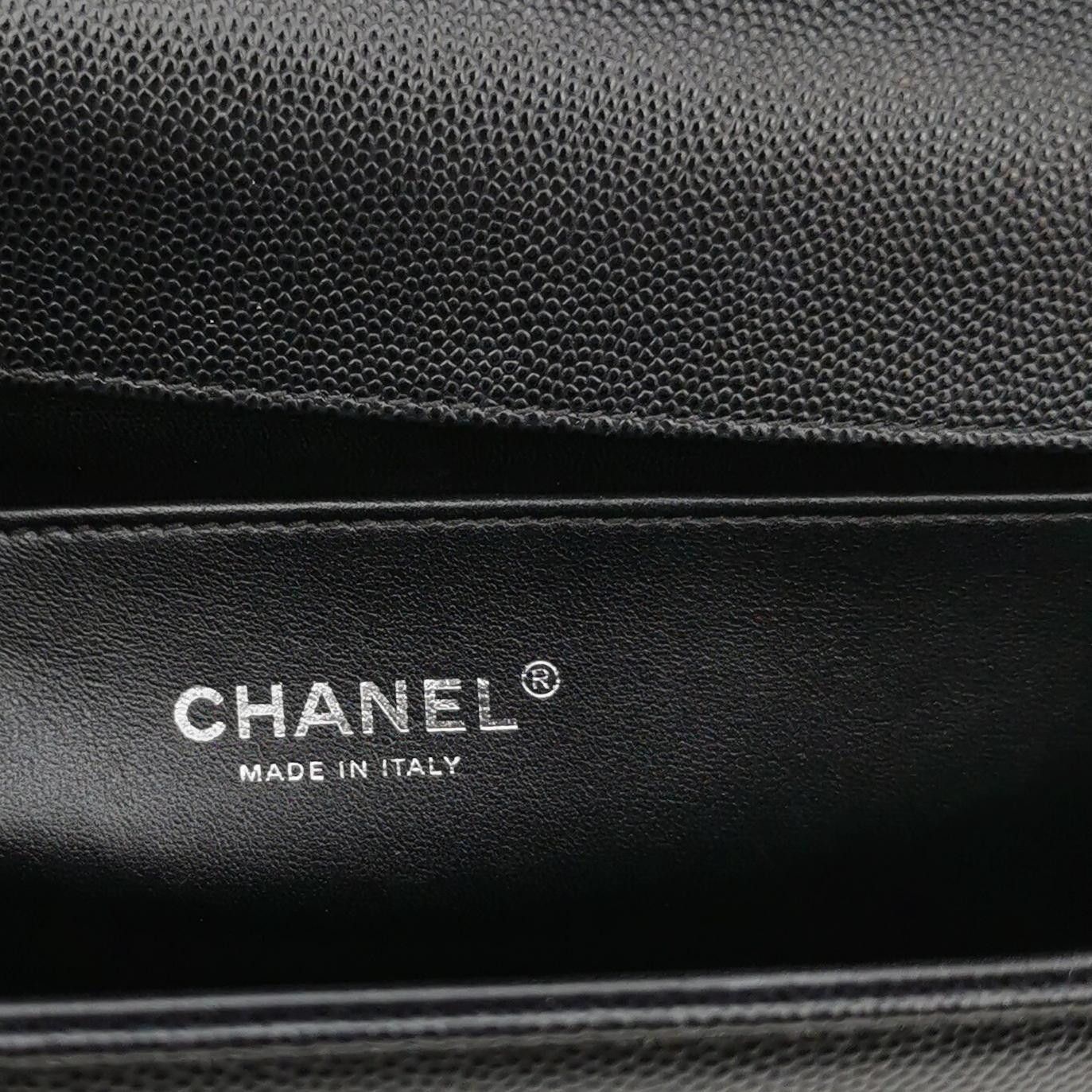 Chanel Chanel Women os Crossbody Bags Size ONE SIZE - 8 Thumbnail