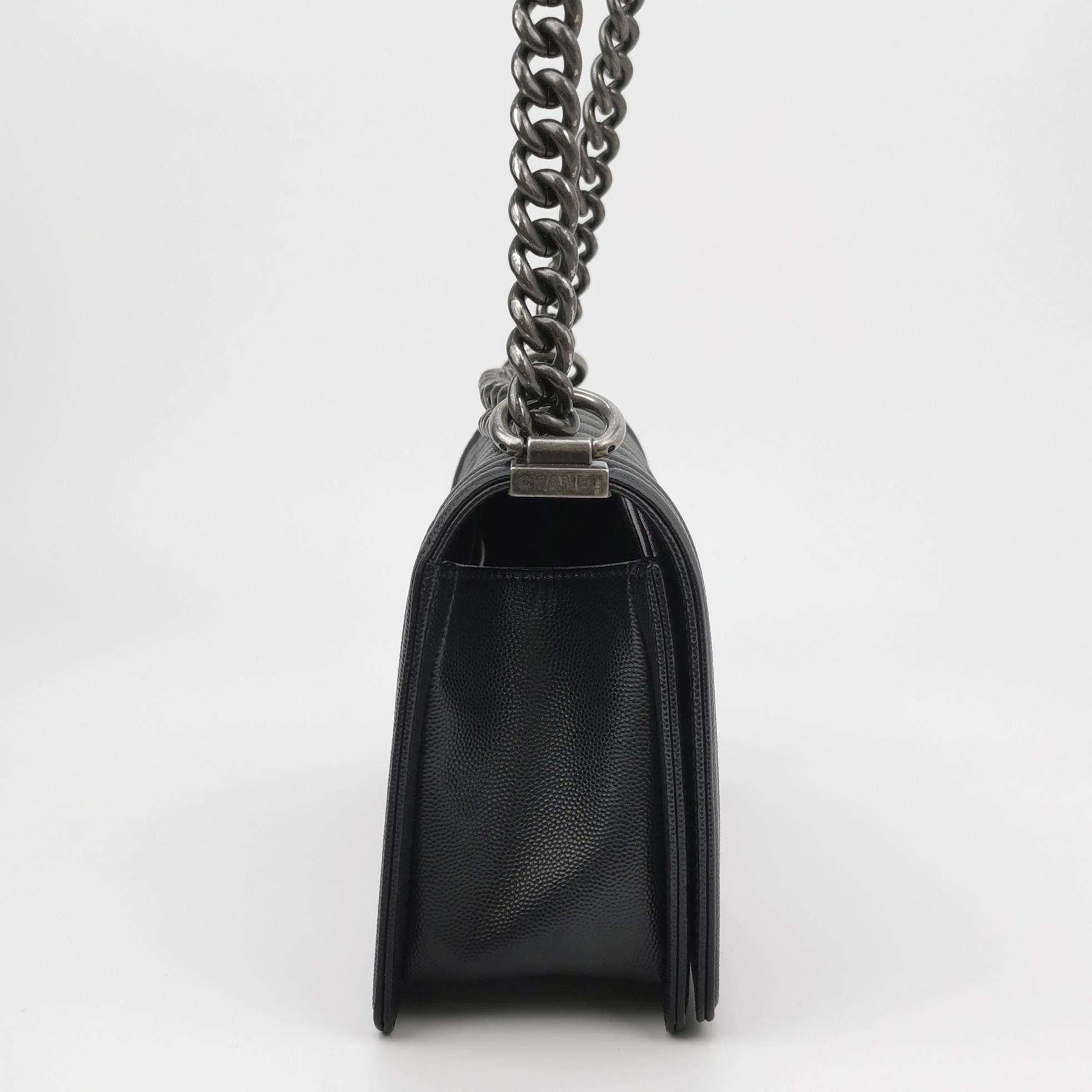 Chanel Chanel Women os Crossbody Bags Size ONE SIZE - 4 Thumbnail