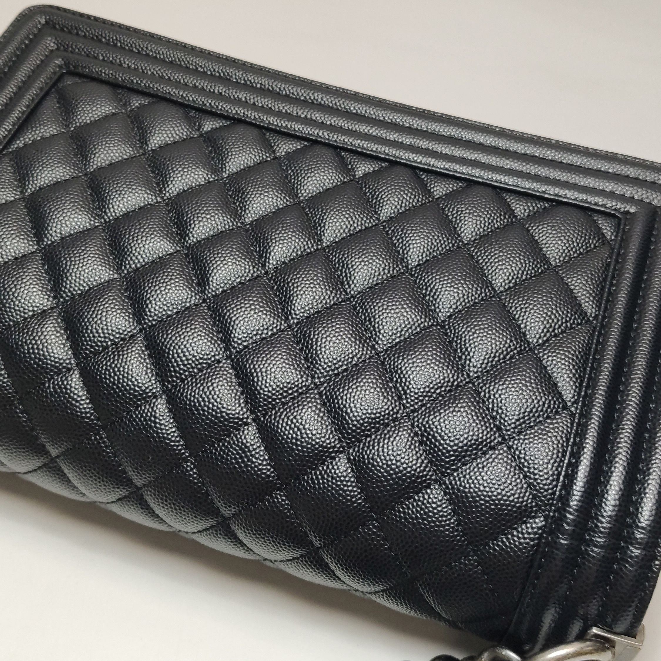 Chanel Chanel Women os Crossbody Bags Size ONE SIZE - 19 Thumbnail