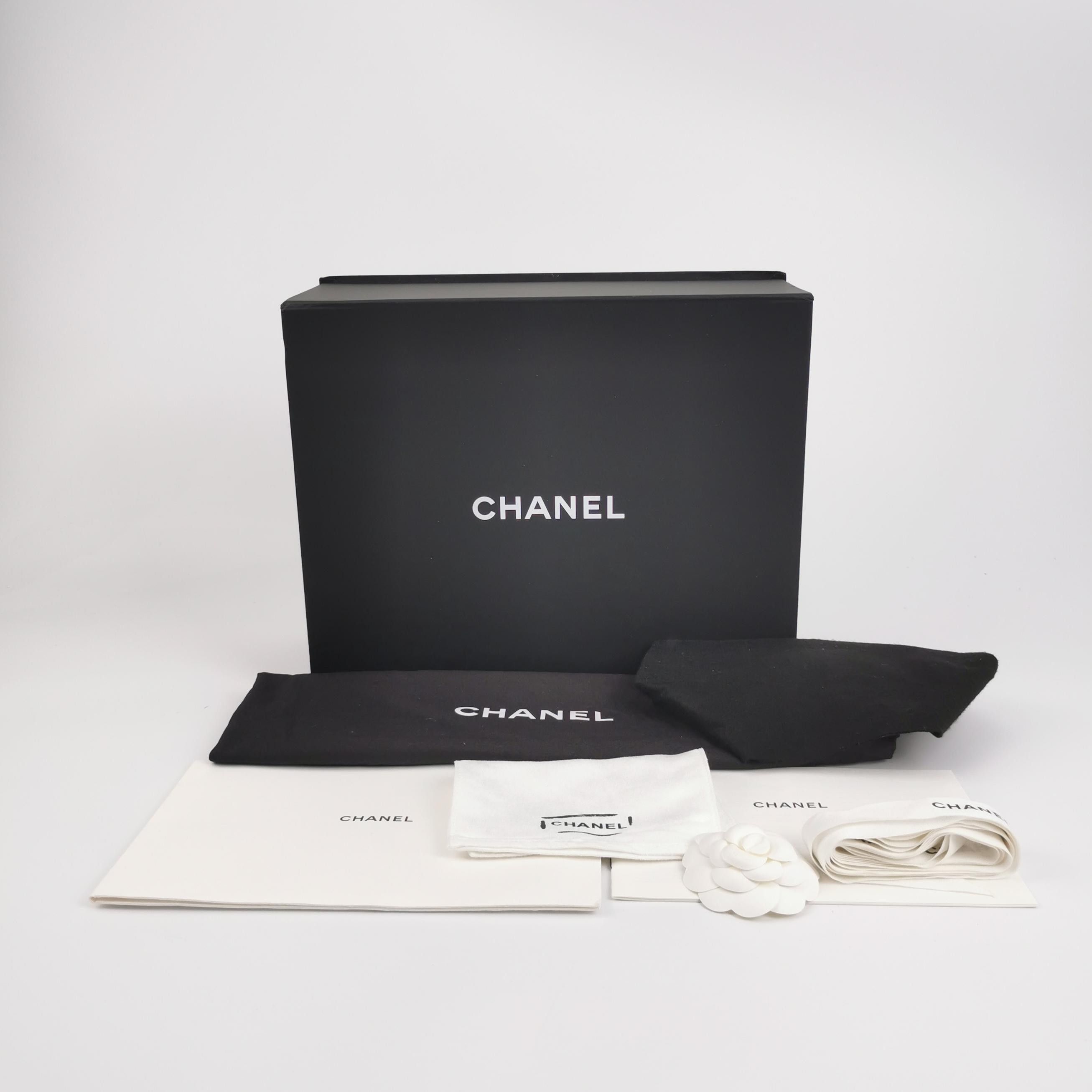 Chanel Chanel Women os Shoulder Bags Size ONE SIZE - 9 Thumbnail