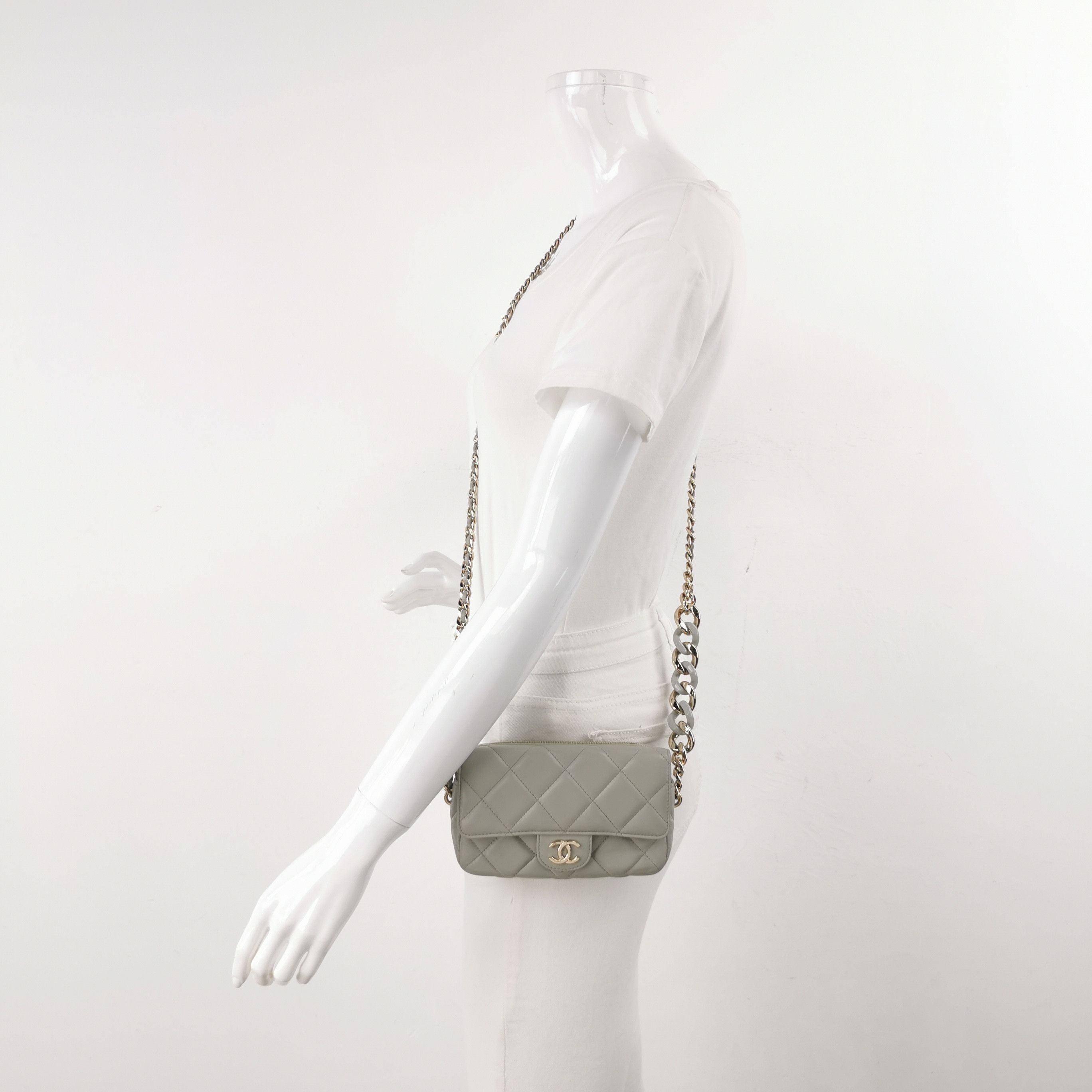 Chanel Chanel Women os Shoulder Bags Size ONE SIZE - 2 Thumbnail