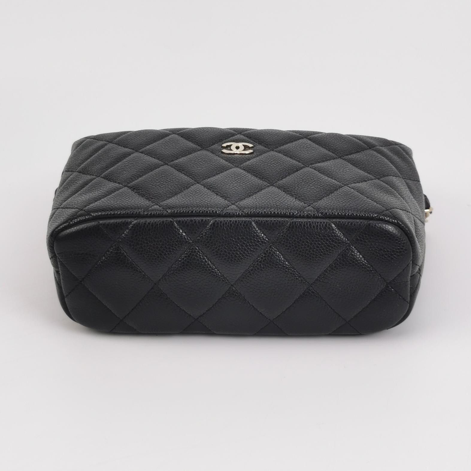 Chanel Chanel Women os Shoulder Bags Size ONE SIZE - 6 Thumbnail