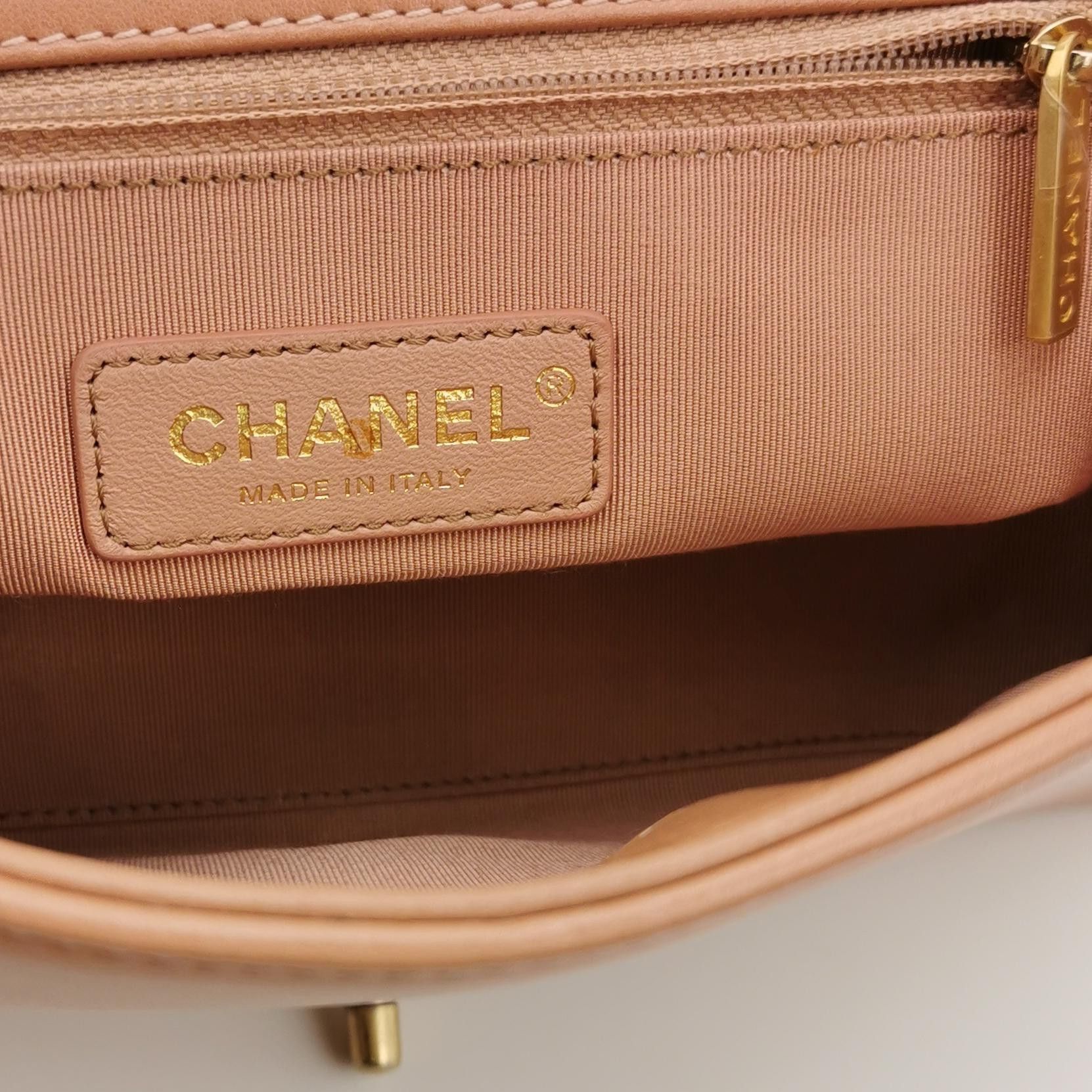 Chanel Chanel Women os Shoulder Bags Size ONE SIZE - 8 Thumbnail
