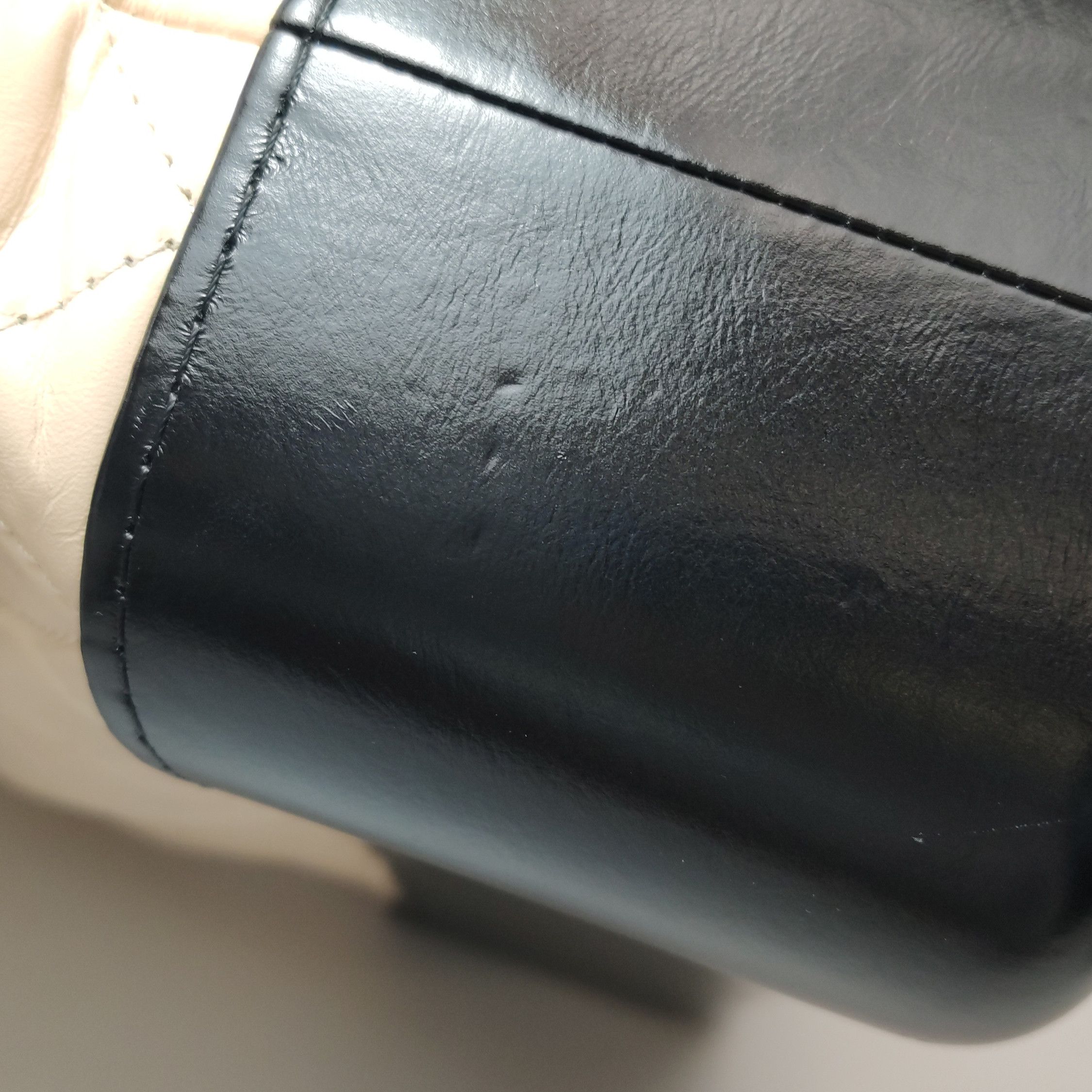 Chanel Chanel Women os Crossbody Bags Size ONE SIZE - 21 Thumbnail