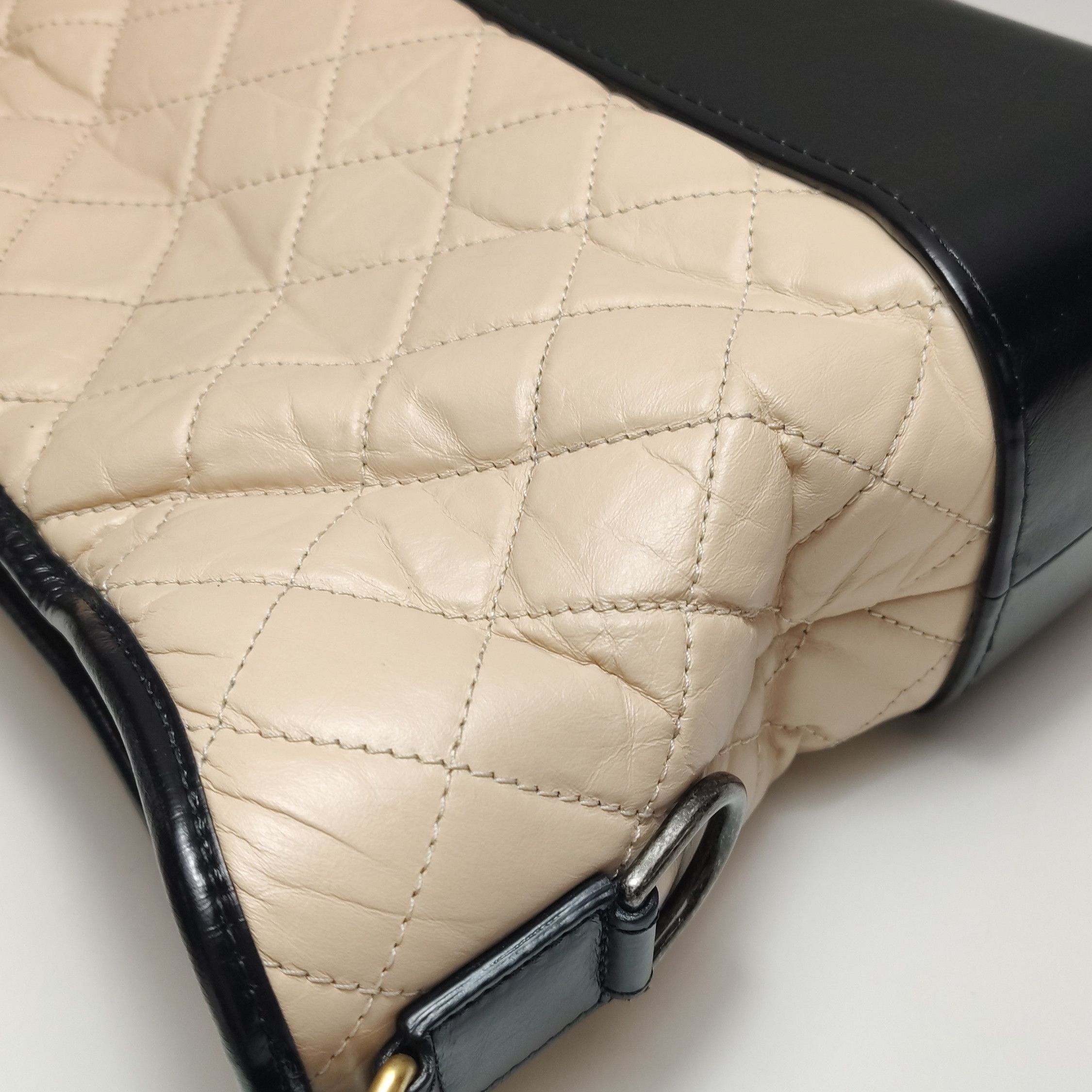Chanel Chanel Women os Crossbody Bags Size ONE SIZE - 23 Thumbnail