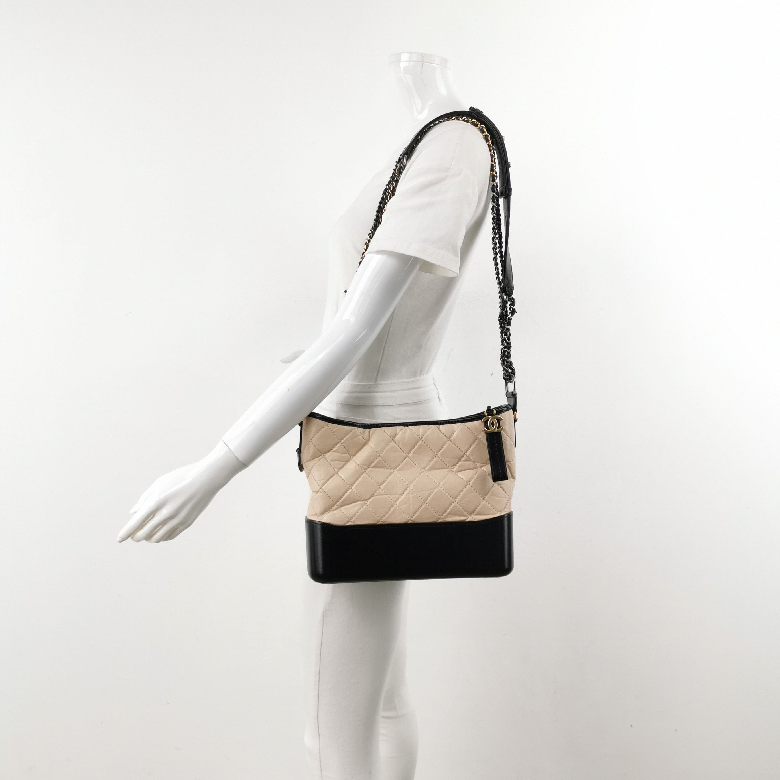 Chanel Chanel Women os Crossbody Bags Size ONE SIZE - 2 Thumbnail